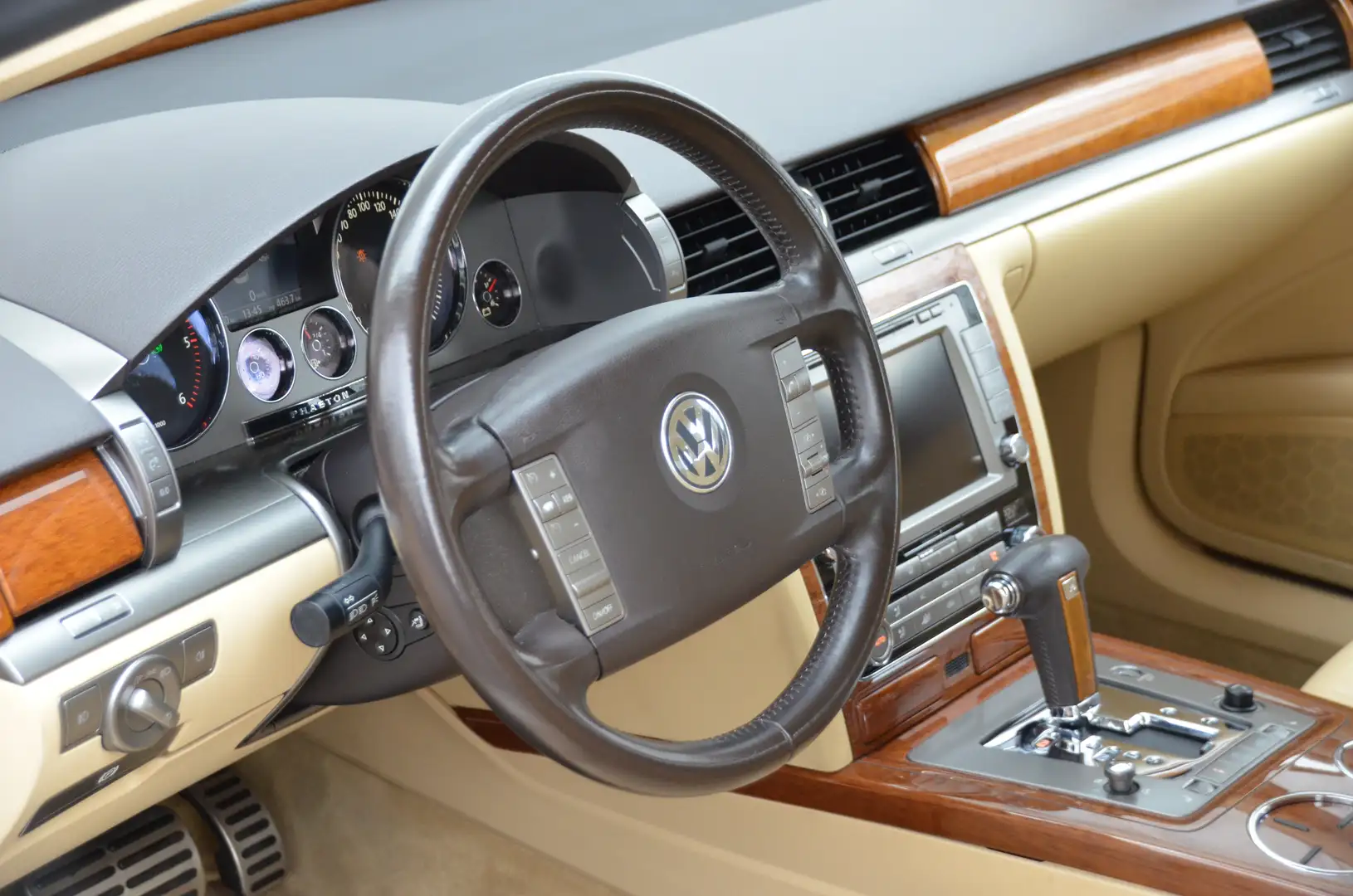 Volkswagen Phaeton V6 TDI 5-Sitzer 4Motion Grau - 2