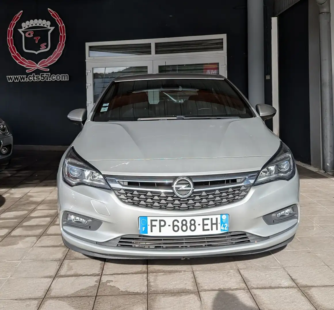 Opel Astra 1.6 D 136CH INNOVATION EURO6D-T Grijs - 2
