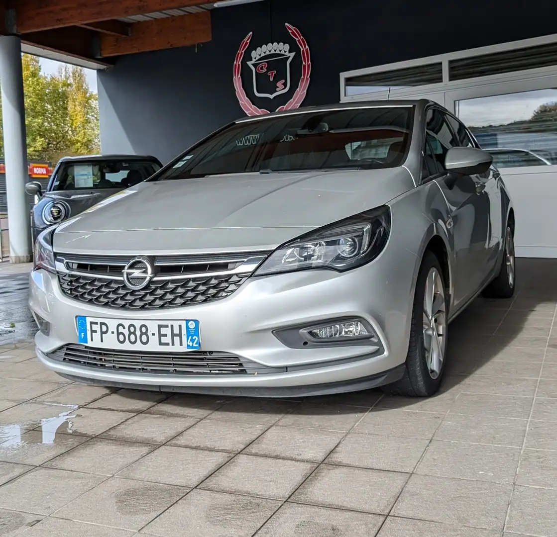 Opel Astra 1.6 D 136CH INNOVATION EURO6D-T Gris - 1