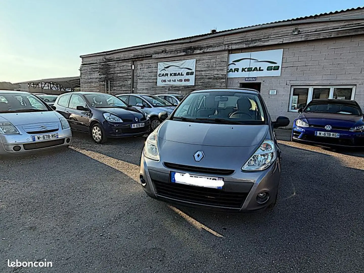 Renault Clio III 1.2 16V 75CH EXPRESSION 5P Gris - 2