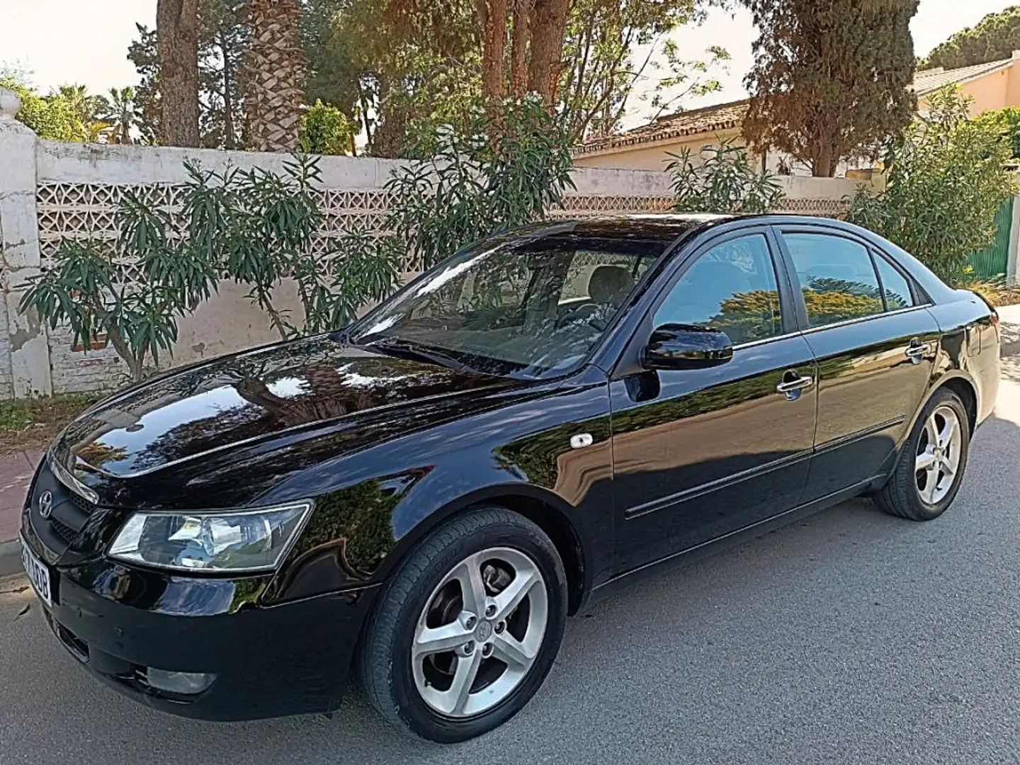 Hyundai SONATA 2.0CRDi Style Schwarz - 2