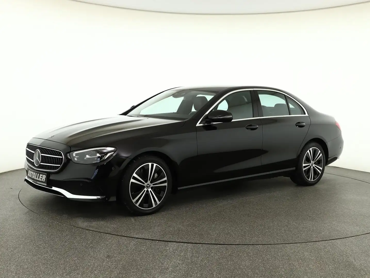 Mercedes-Benz E 400 d 4M Avantgarde 2x AHK+Distro+AirBody+Wide Schwarz - 2
