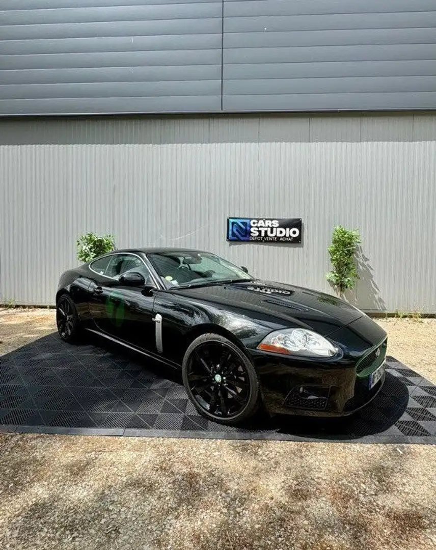 Jaguar XK8 XKR 4.2 v8 Schwarz - 1