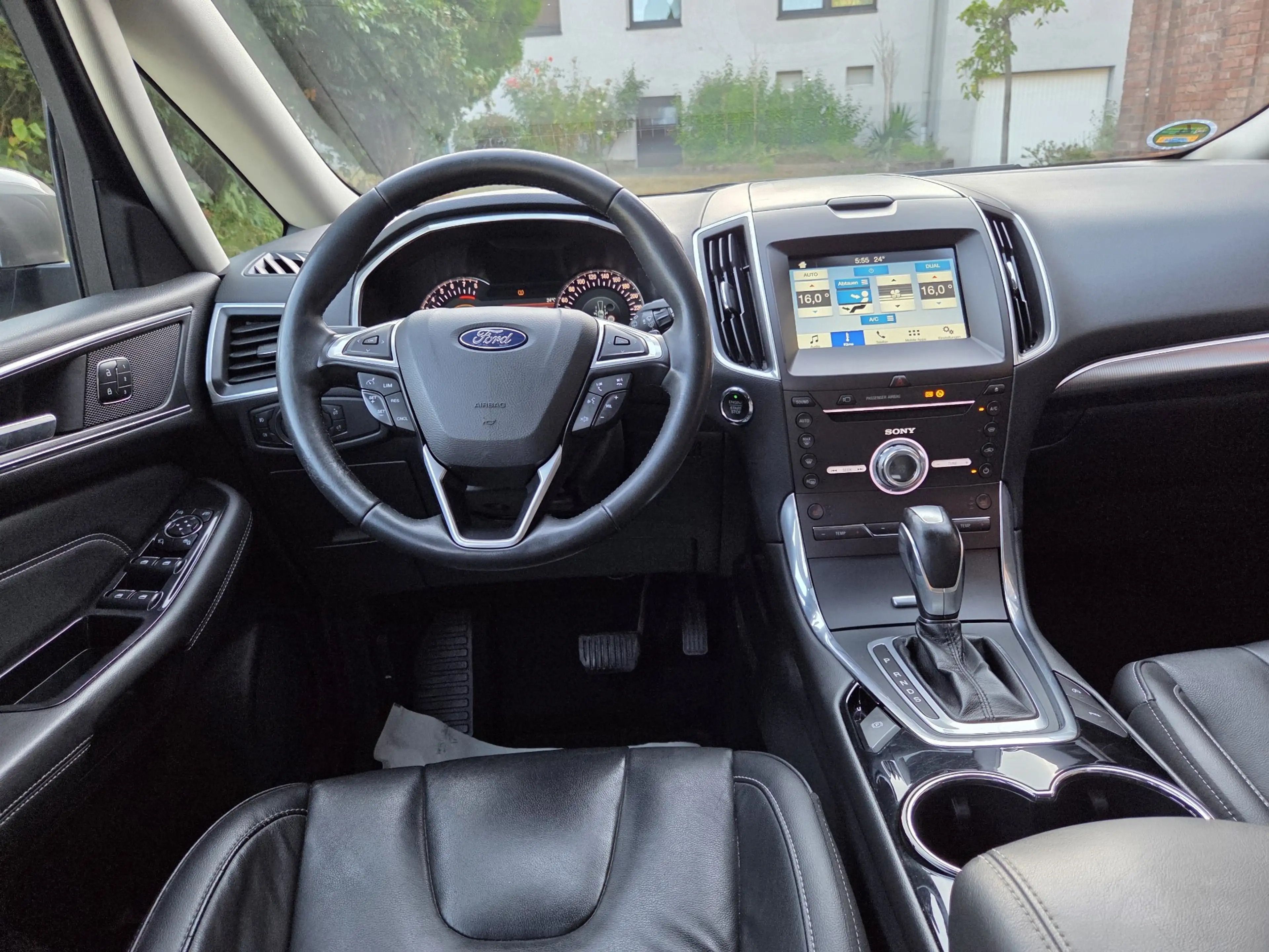 Ford S-Max Titanium*Kamera*Leder*Sitzheizung* — photo 9