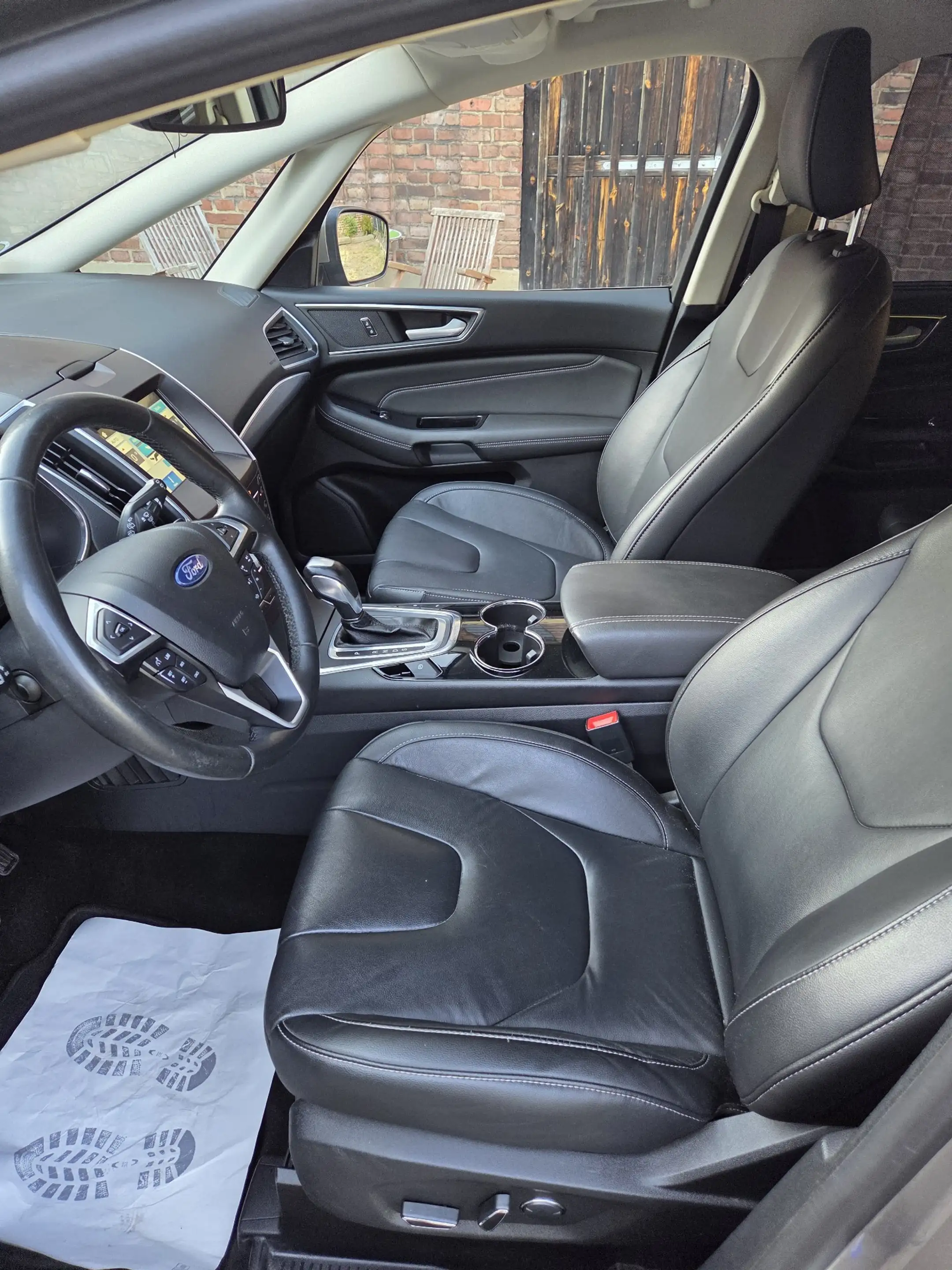 Ford S-Max Titanium*Kamera*Leder*Sitzheizung* — photo 10