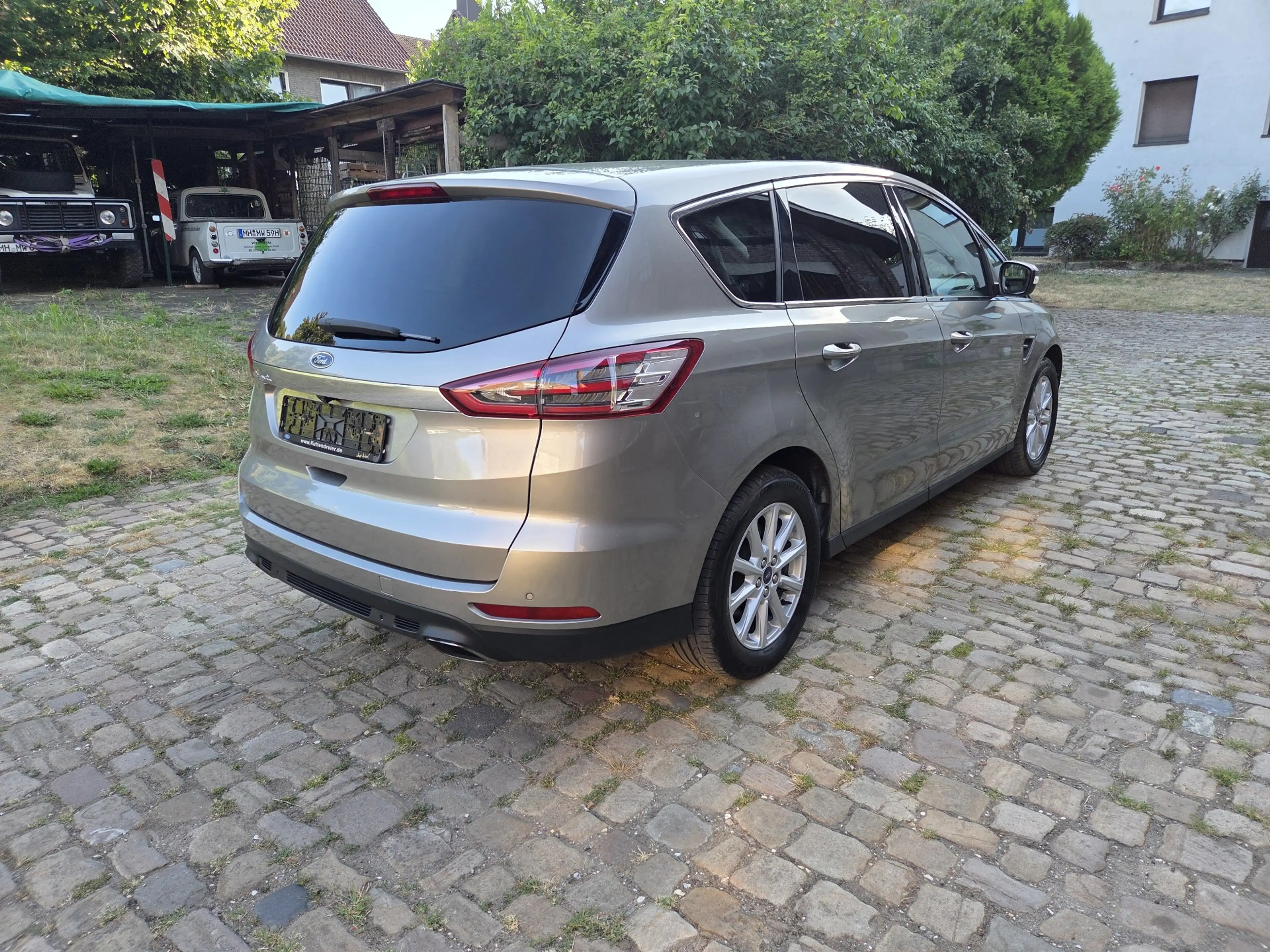 Ford S-Max Titanium*Kamera*Leder*Sitzheizung* — photo 5