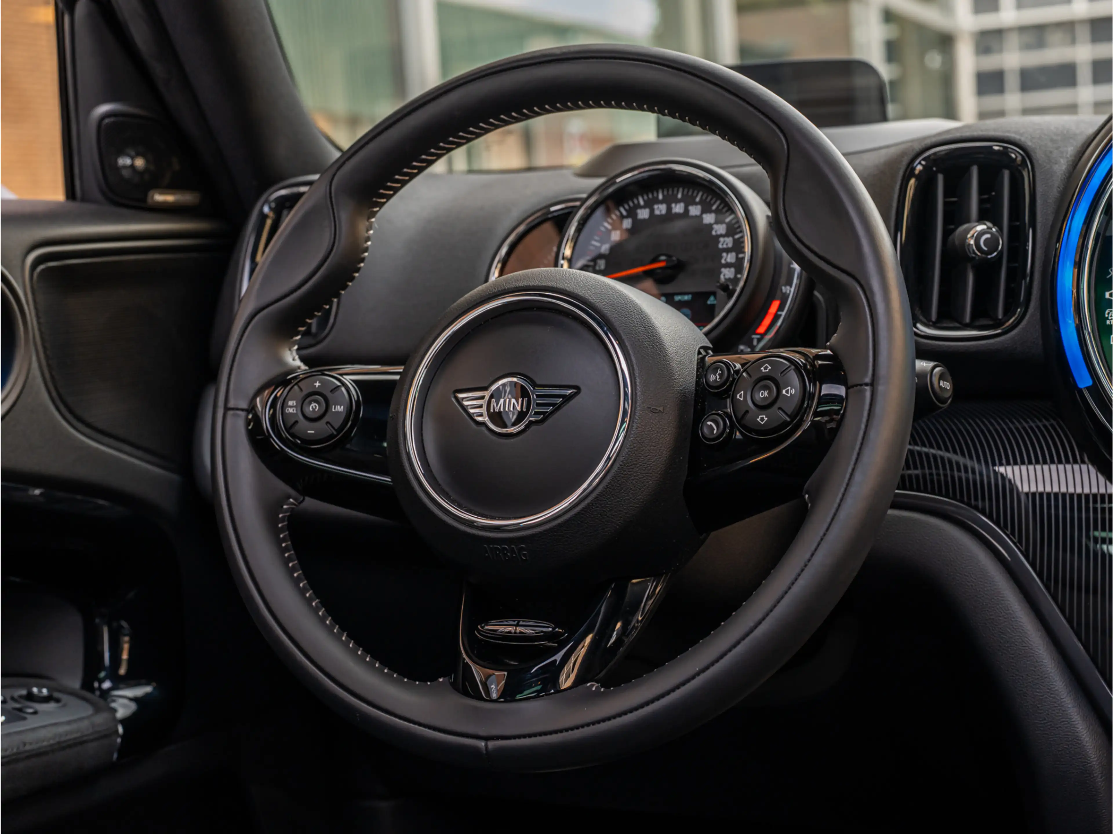 MINI Cooper SE Countryman 1.5 ALL4 ORG NL PANO LEDER CAMERA HUD HARMAN KARDO — photo 16