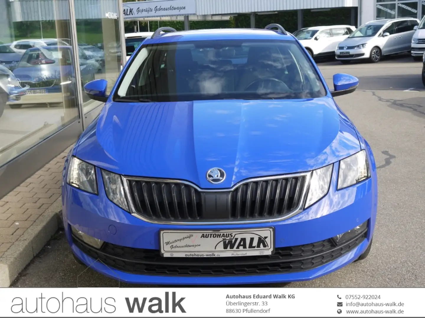 Skoda Octavia Combi 2.0 TDI DSG 4x4 Ambition NAVI/AHK/Sthz Blau - 1