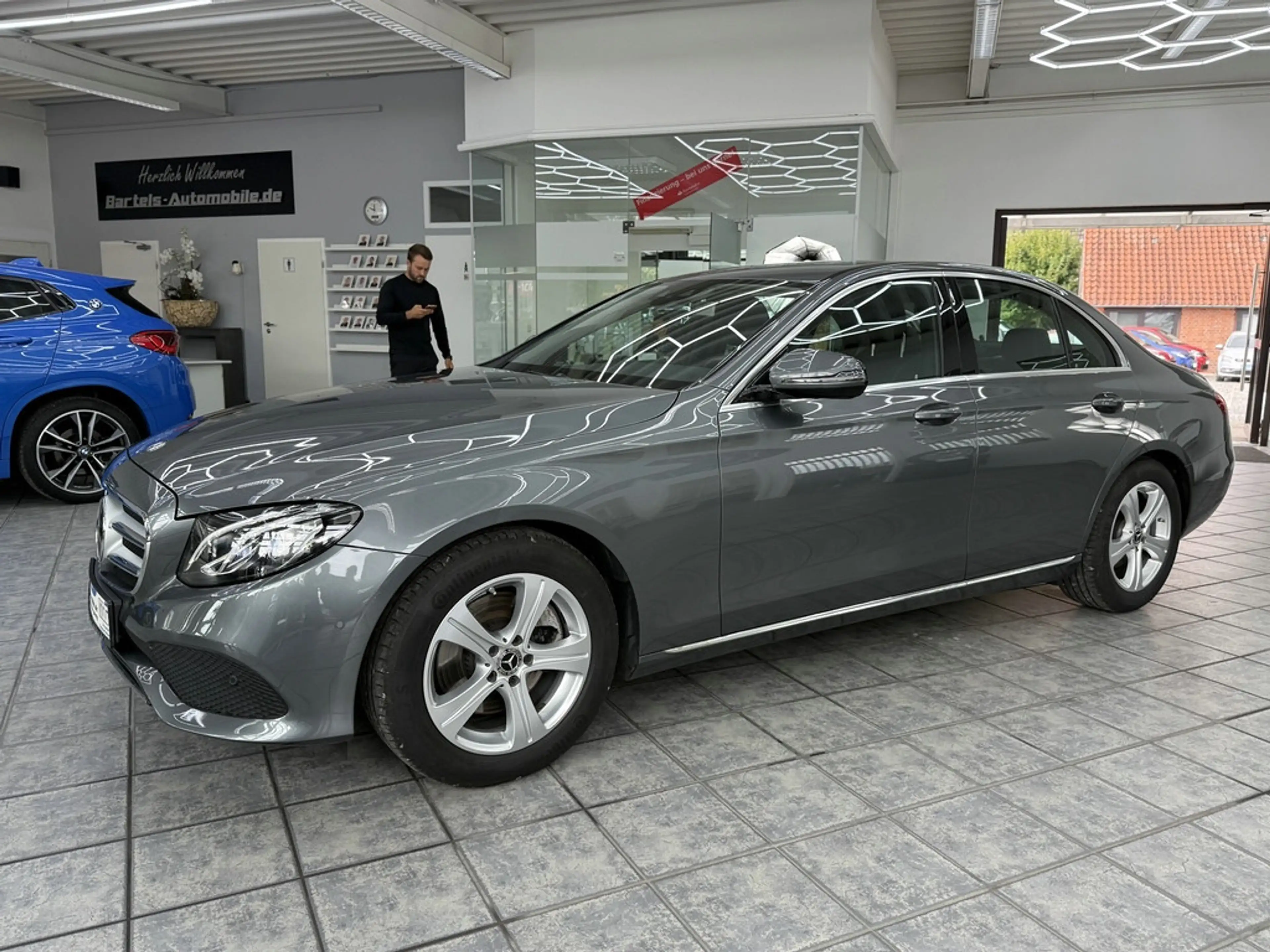 Mercedes-Benz E 250 CGI Avantgarde, LED, Leder, ACC, Kamera — photo 5