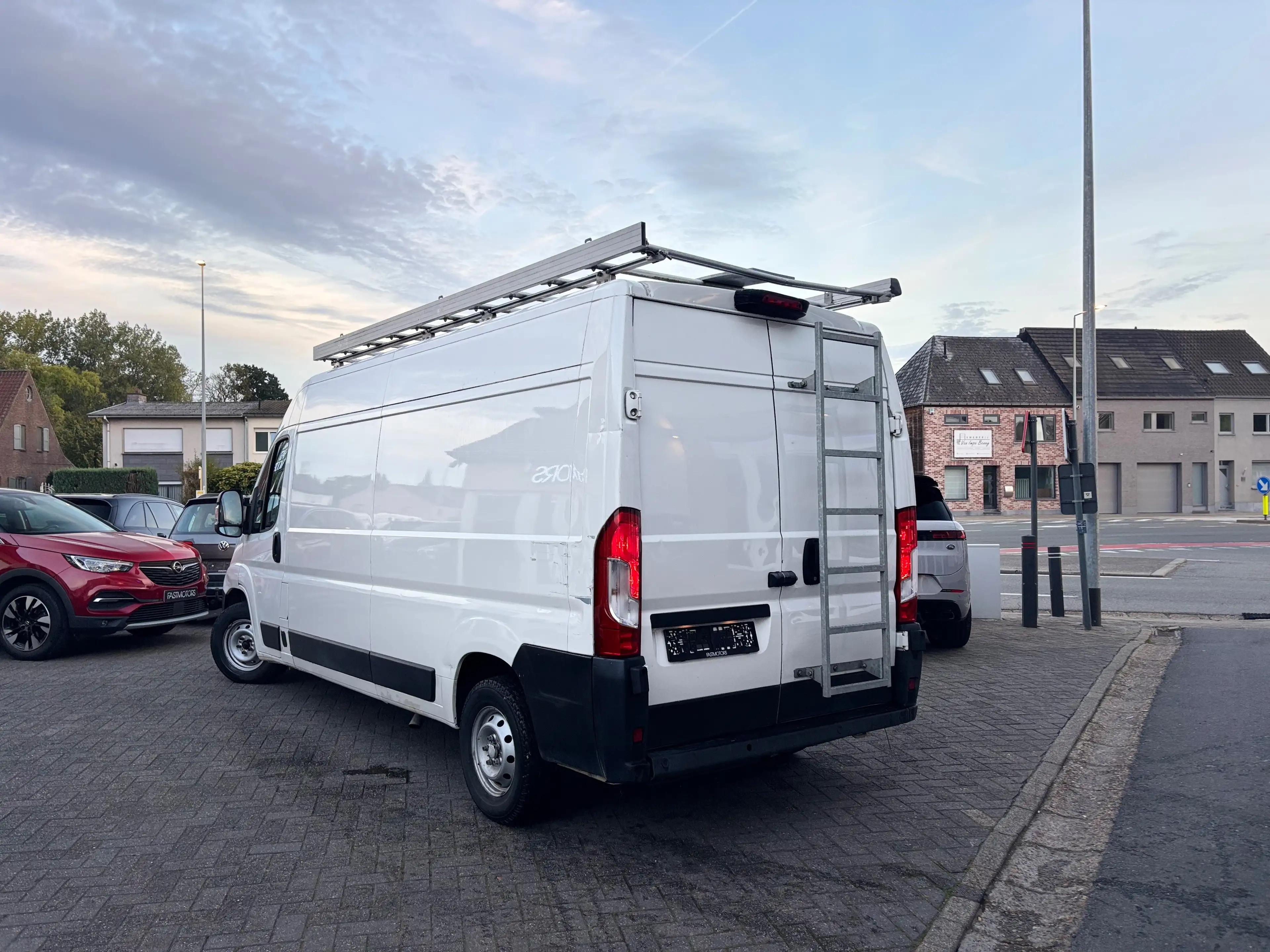 Peugeot Boxer 2.2 BlueHDi L3H2 LINE ASSIST CRUISECONTROL CAMERA VAT — photo 4