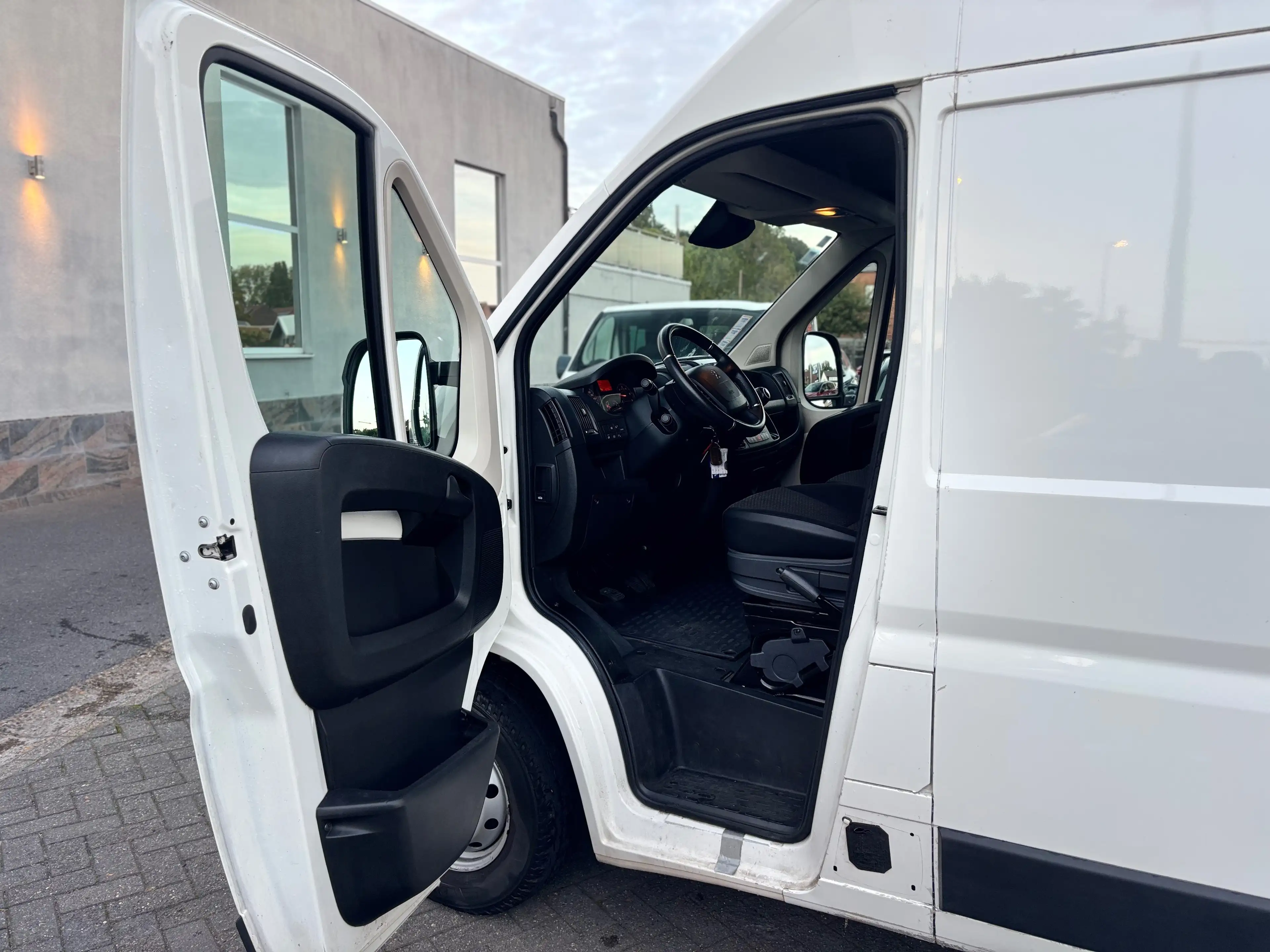Peugeot Boxer 2.2 BlueHDi L3H2 LINE ASSIST CRUISECONTROL CAMERA VAT — photo 10