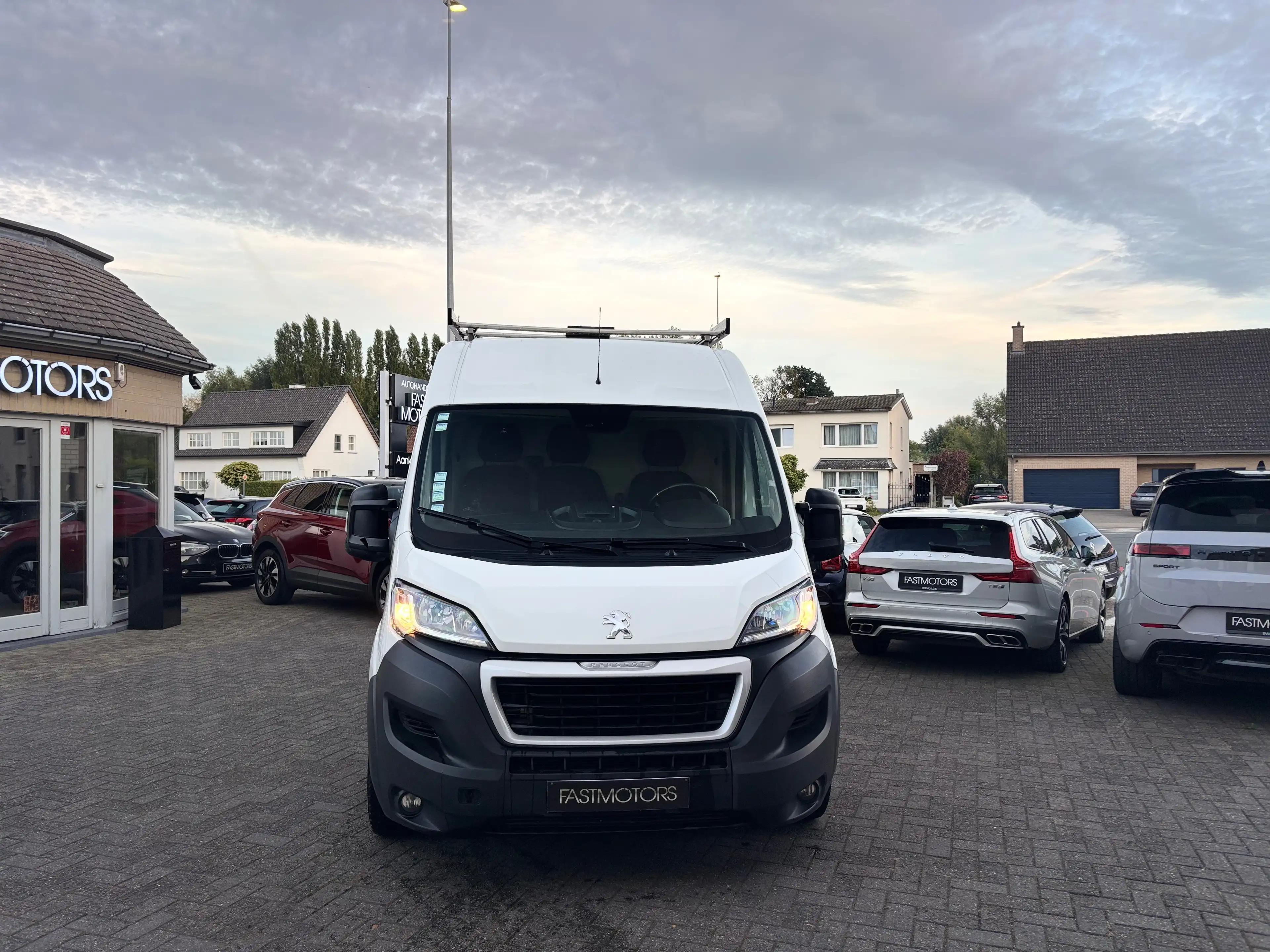 Peugeot Boxer 2.2 BlueHDi L3H2 LINE ASSIST CRUISECONTROL CAMERA VAT — photo 2