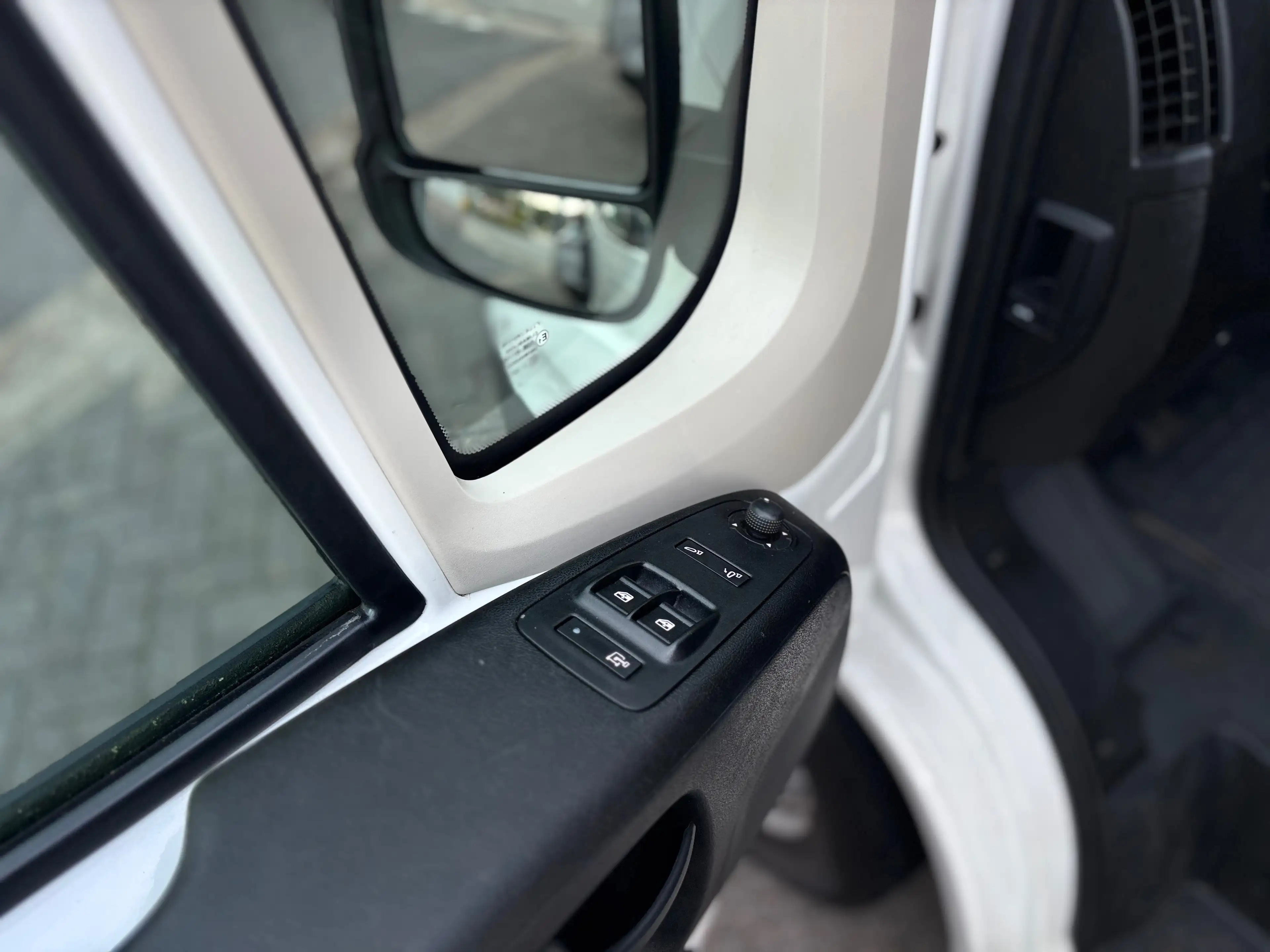 Peugeot Boxer 2.2 BlueHDi L3H2 LINE ASSIST CRUISECONTROL CAMERA VAT — photo 11