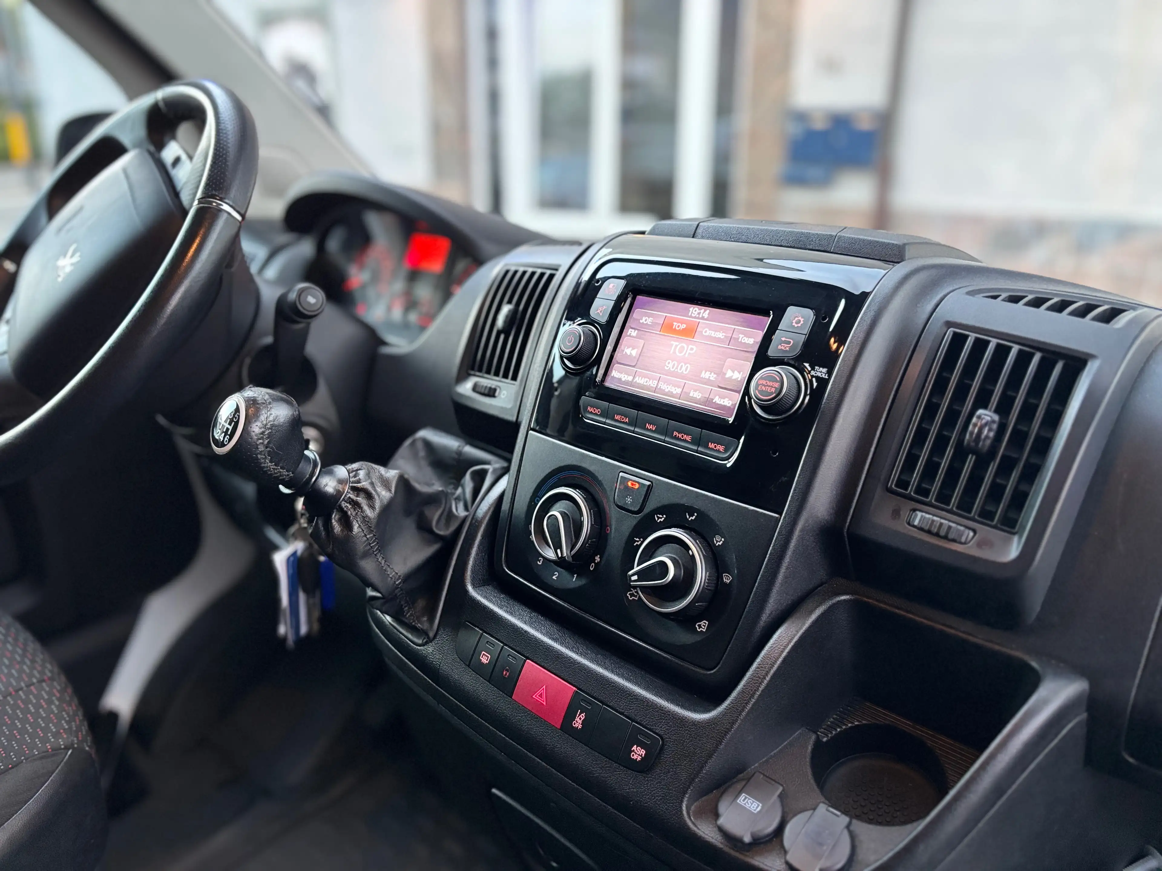 Peugeot Boxer 2.2 BlueHDi L3H2 LINE ASSIST CRUISECONTROL CAMERA VAT — photo 15