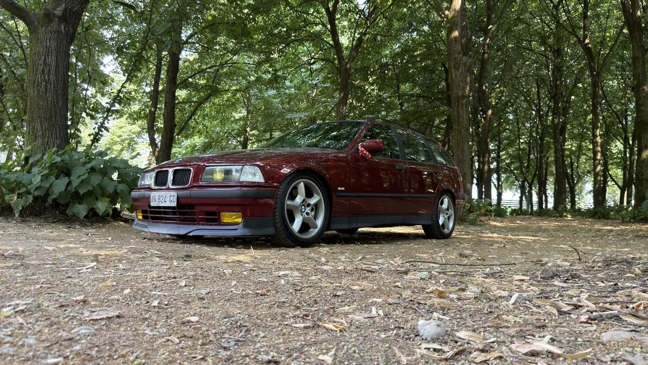 BMW 320i Touring, foto 8