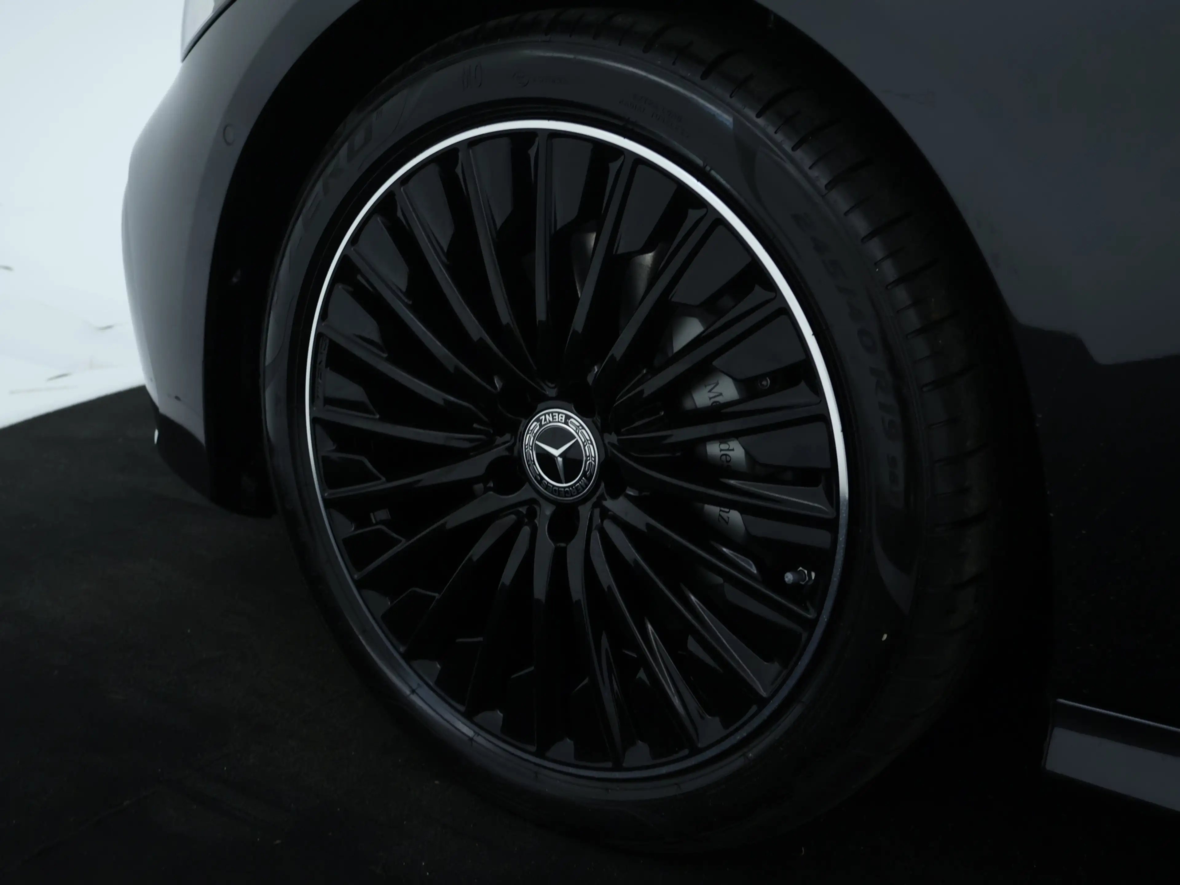 Mercedes-Benz CLE 180 Cabriolet AMG Line Premium pakket | Night pakket | — photo 4