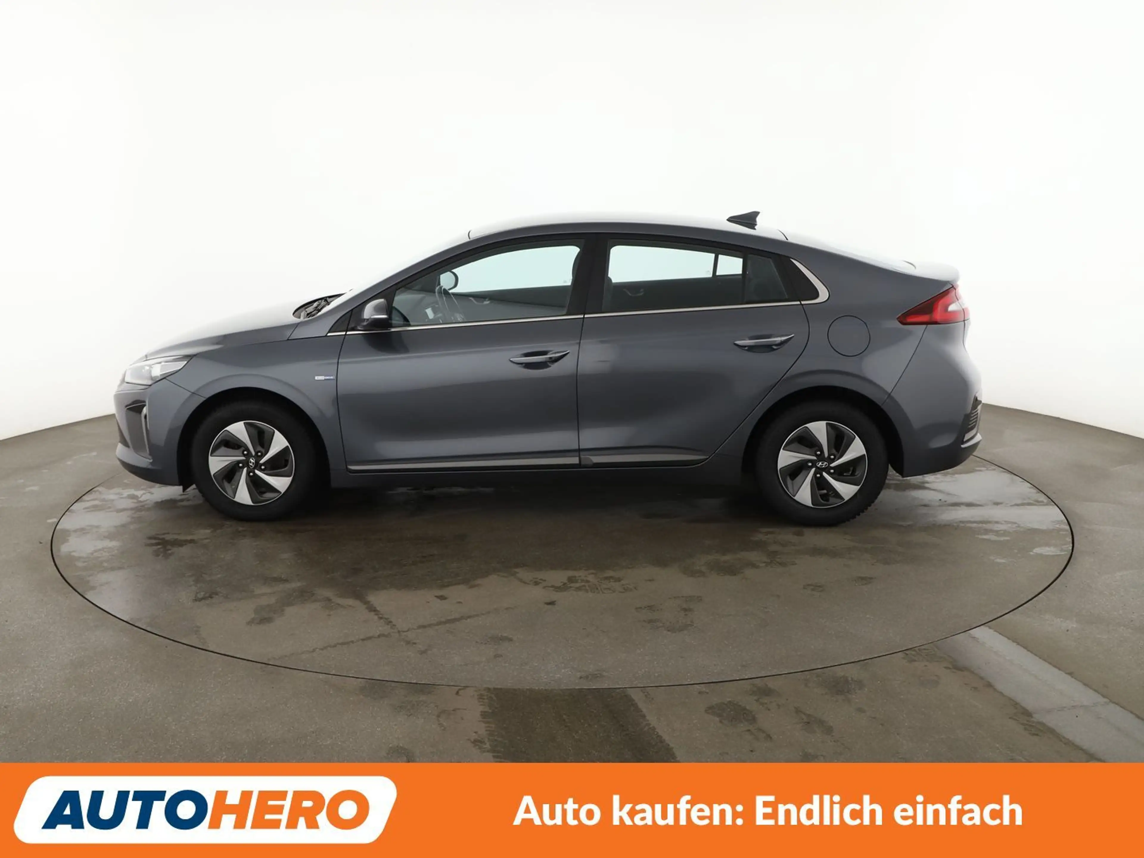 Hyundai IONIQ 1.6 Hybrid Style Aut.*NAV*XENON*ACC*CAM*PDC*SHZ* — photo 3