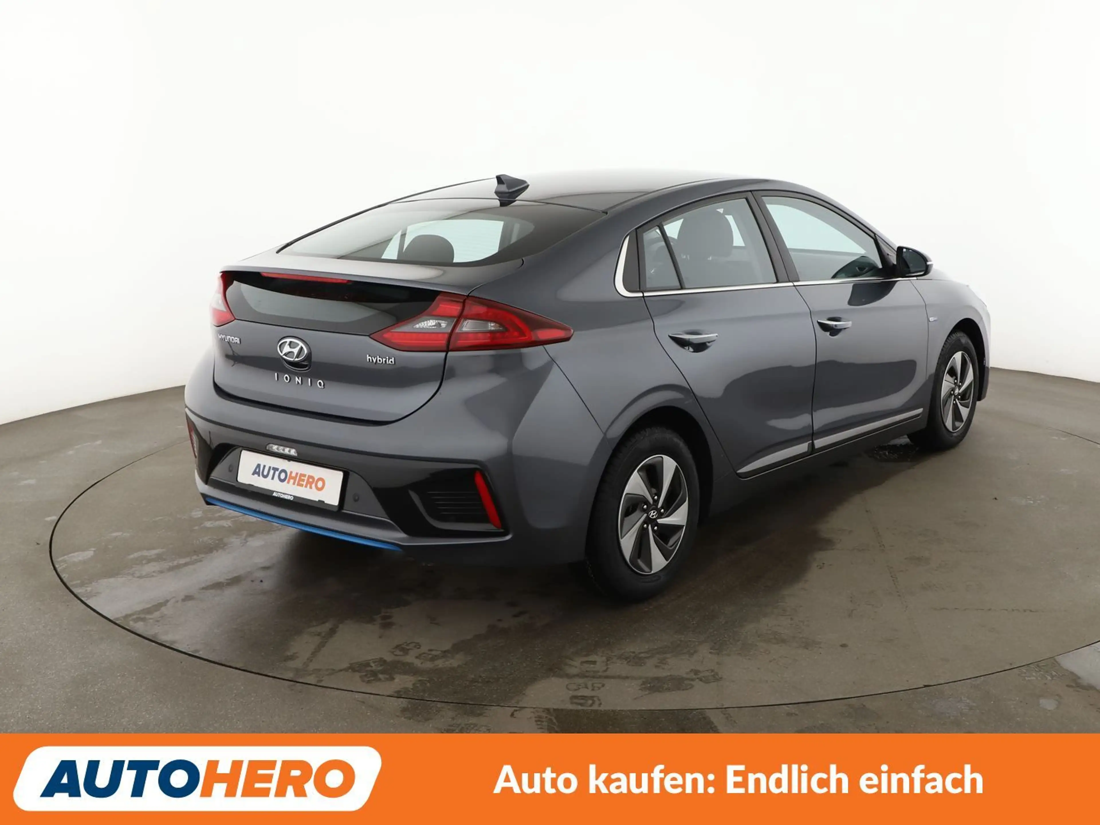 Hyundai IONIQ 1.6 Hybrid Style Aut.*NAV*XENON*ACC*CAM*PDC*SHZ* — photo 6