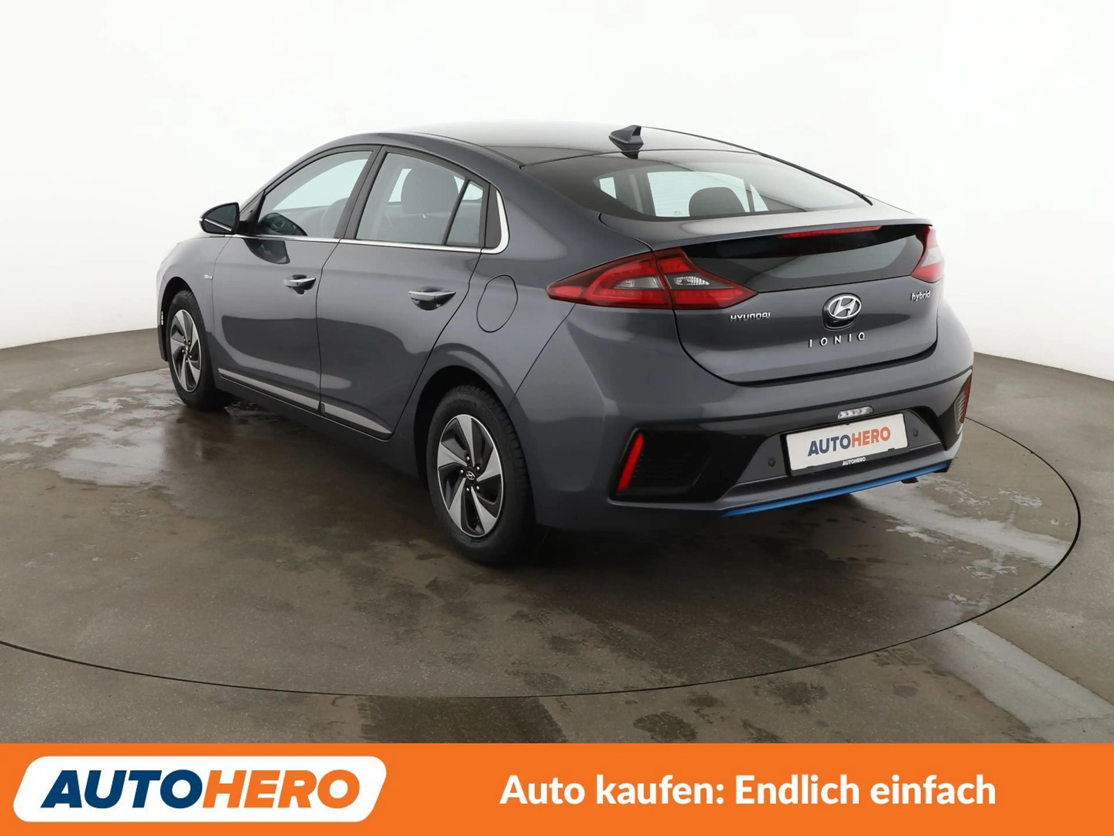 Hyundai IONIQ 1.6 Hybrid Style Aut.*NAV*XENON*ACC*CAM*PDC*SHZ* — photo 4