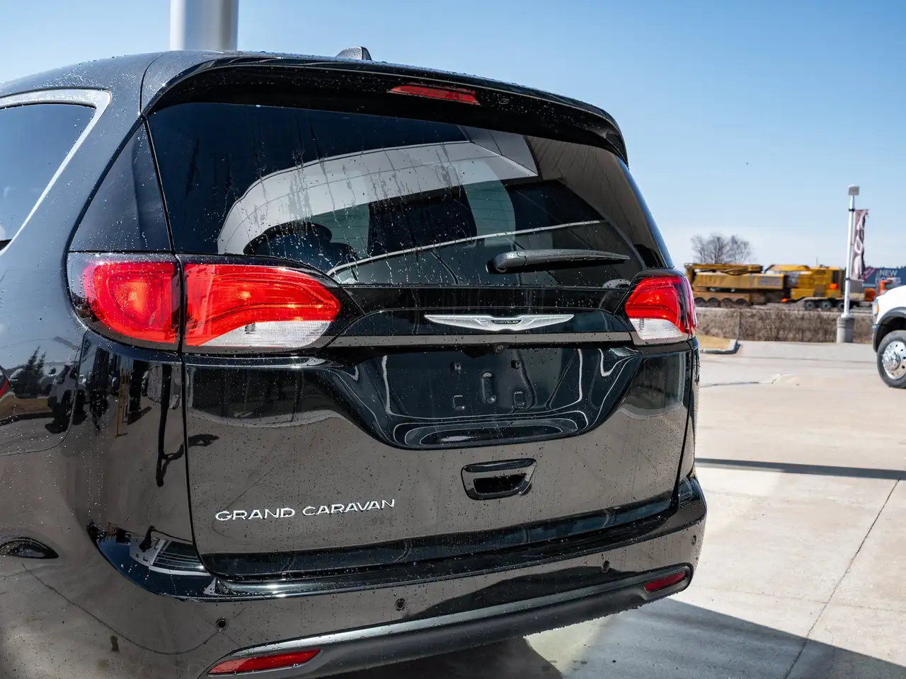 Chrysler Grand Caravan photo Chrysler Grand Caravan