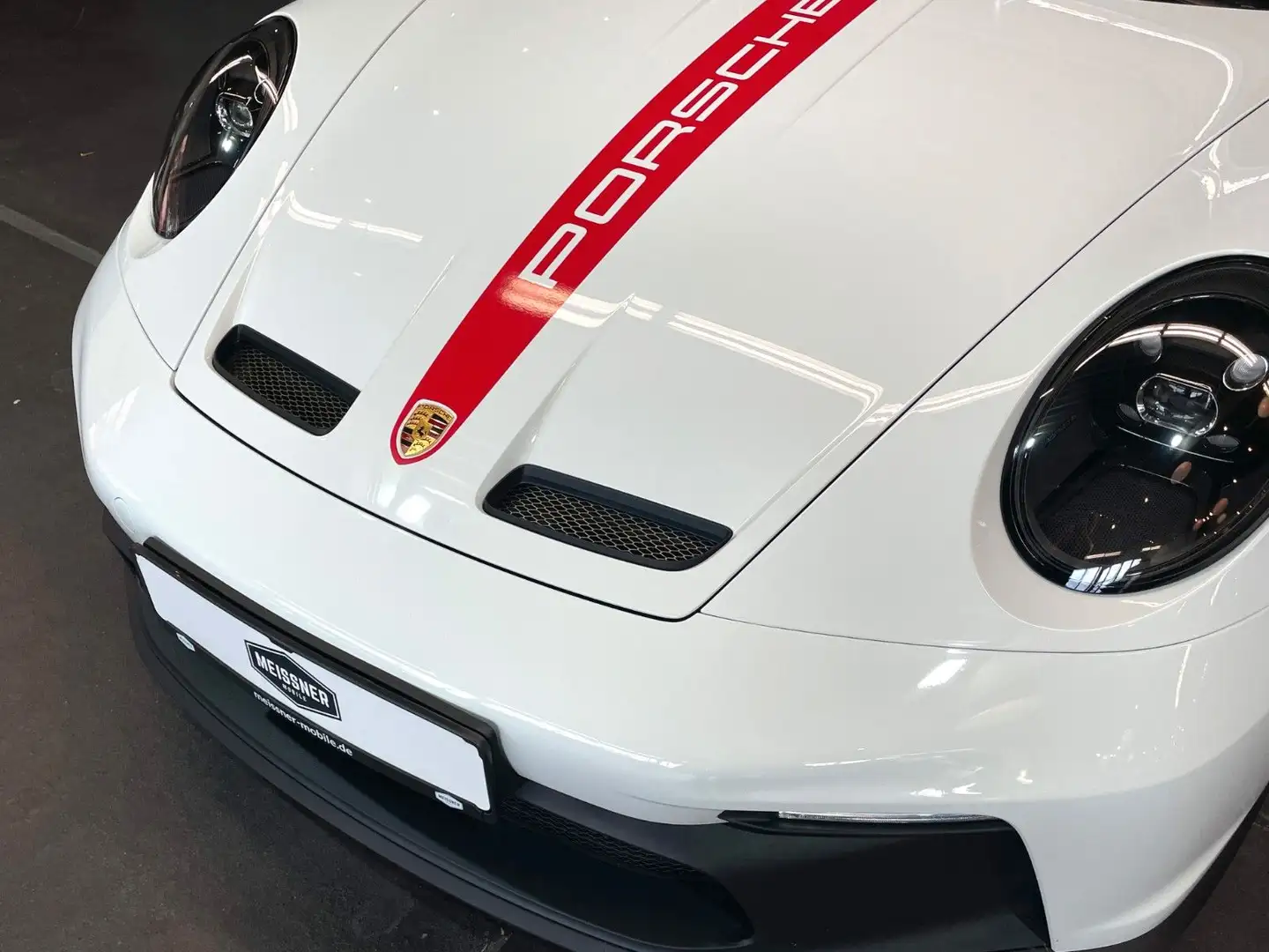 Porsche 992 911 GT3 (Approved | Carbon | Sport-Chrono) Weiß - 2