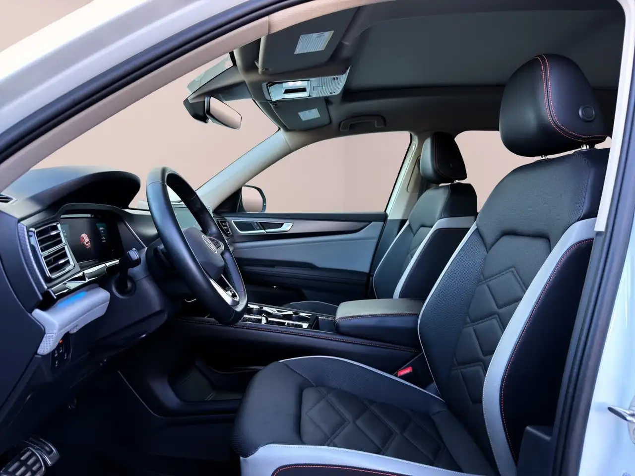 Volkswagen Atlas снимка Volkswagen Atlas
