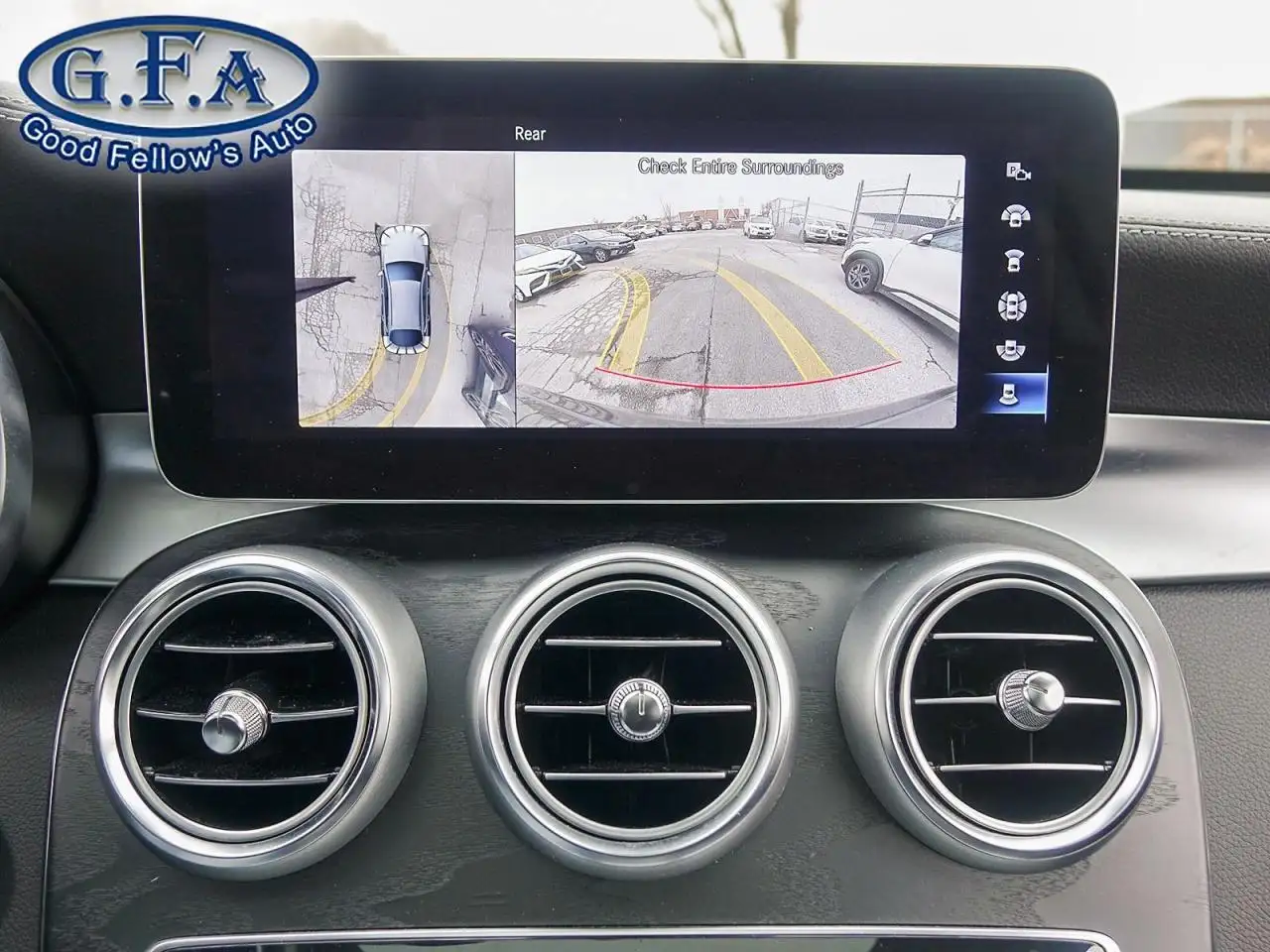Mercedes-Benz GLC снимка Mercedes-Benz GLC