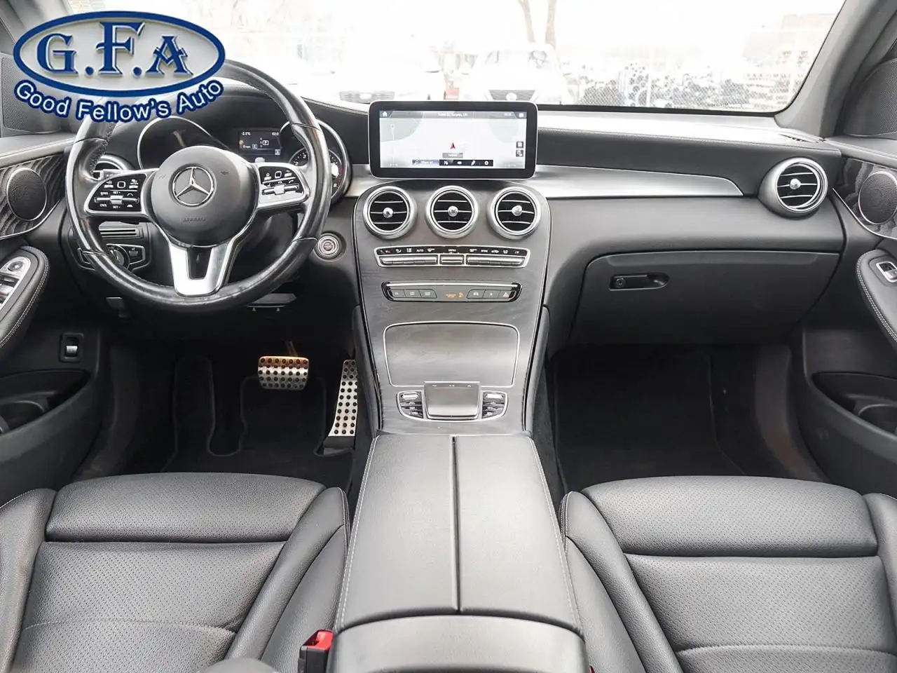 Mercedes-Benz GLC снимка Mercedes-Benz GLC