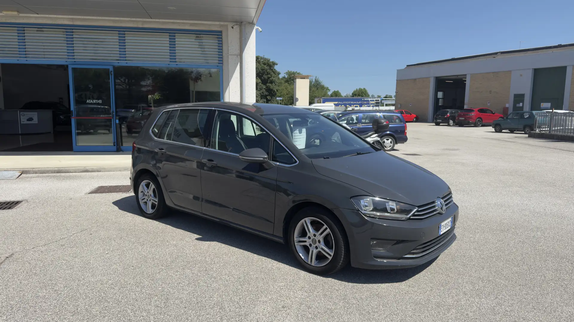 Volkswagen Golf Golf VII Sportsvan 1.6 tdi Comfortline 110cv dsg Grigio - 2