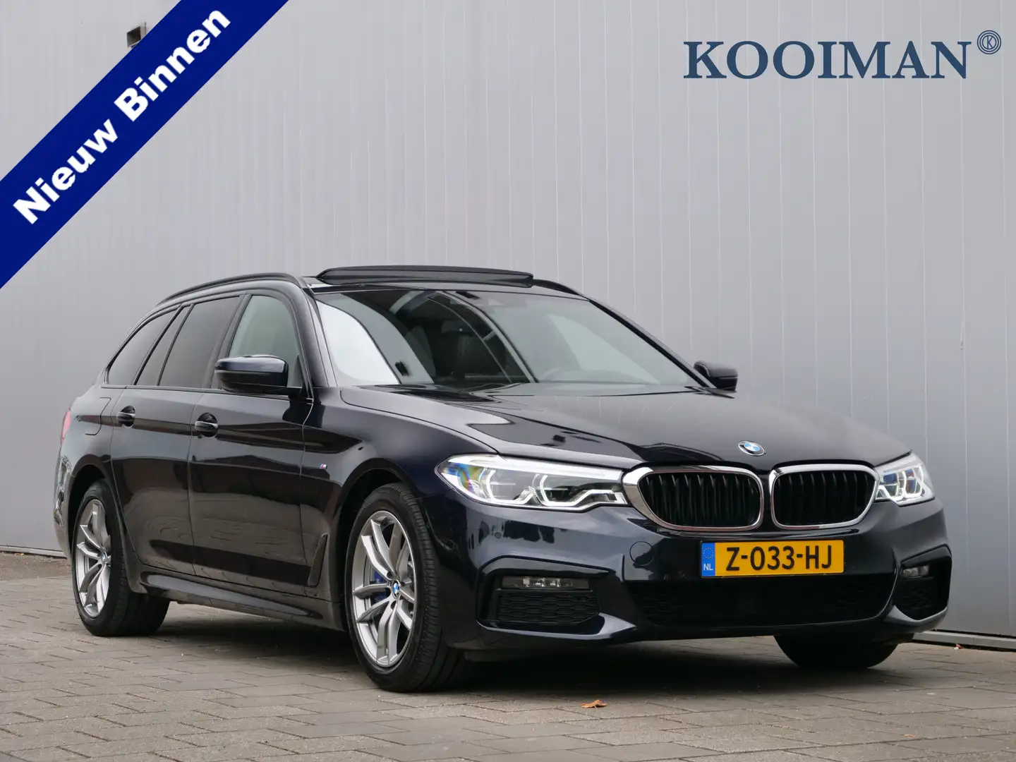 BMW 530 5-serie Touring 530i 252pk High Executive Automaat Zwart - 1