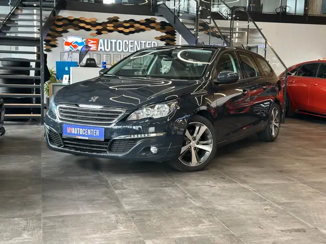 Peugeot 308 SW main image