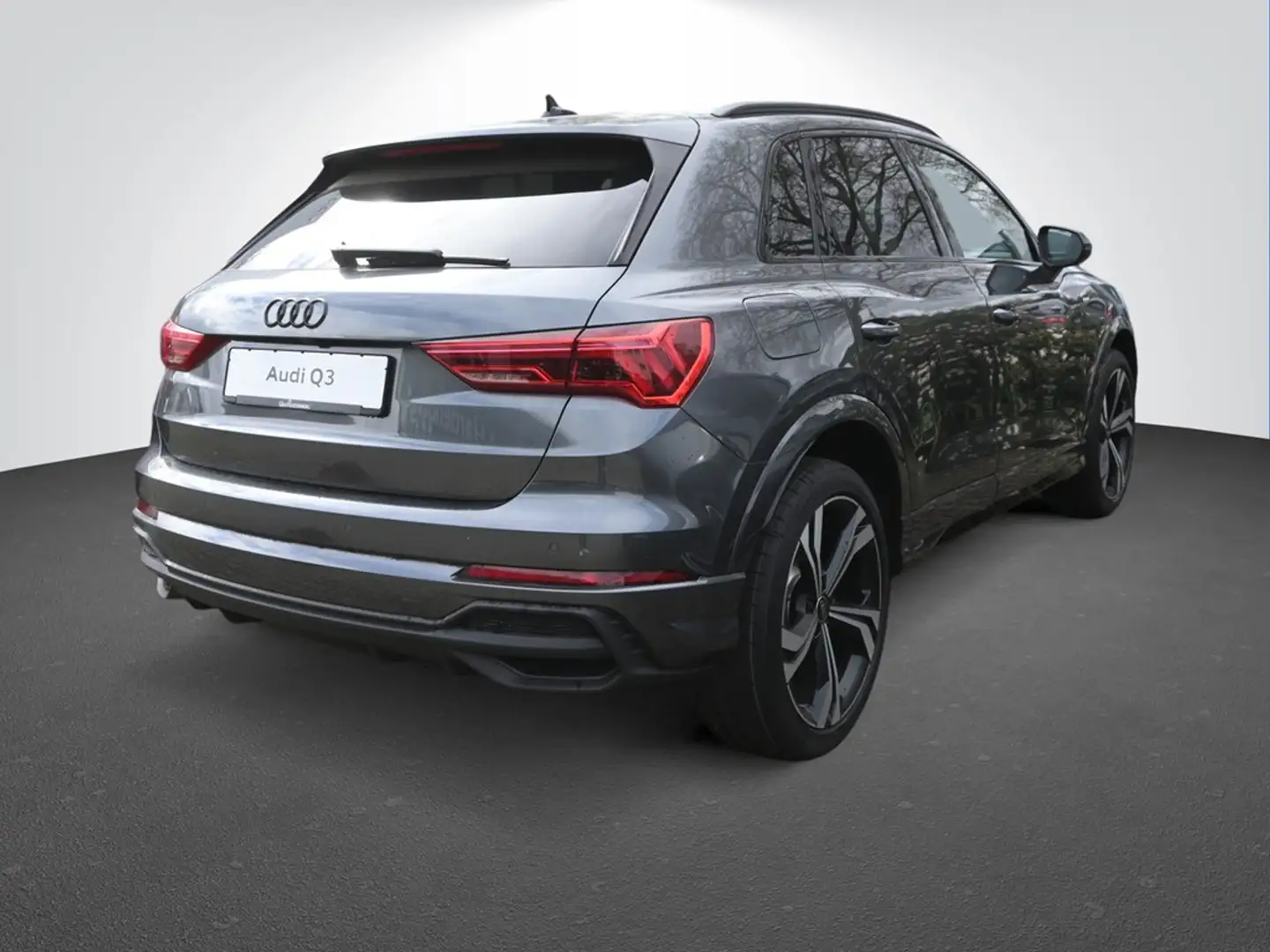 Audi Q3 S line 35 TDI quattro S tronic Grau - 2