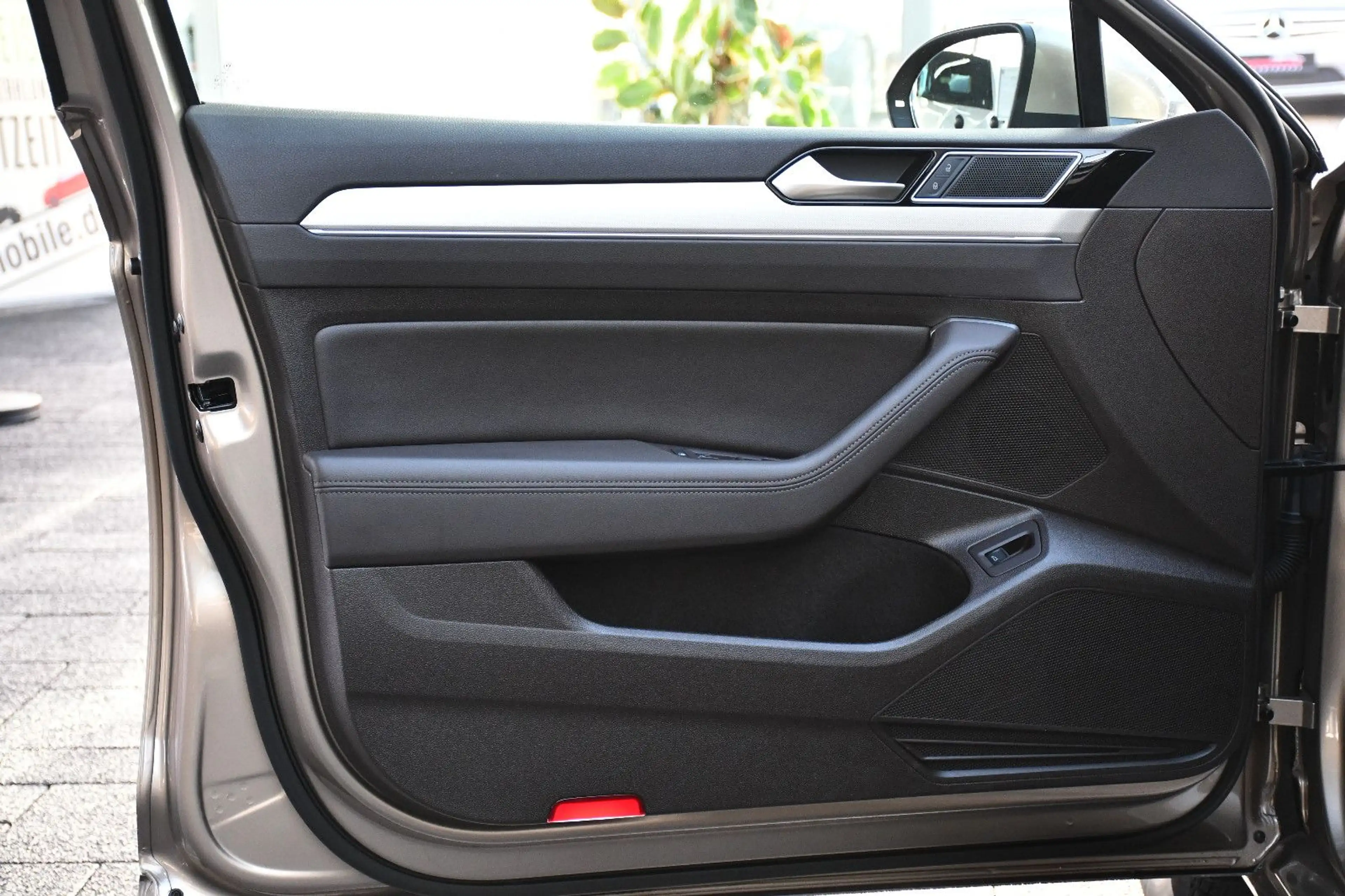 Volkswagen Passat Lim. Aut. Comfortline Navi Leder 21tkm! — photo 7