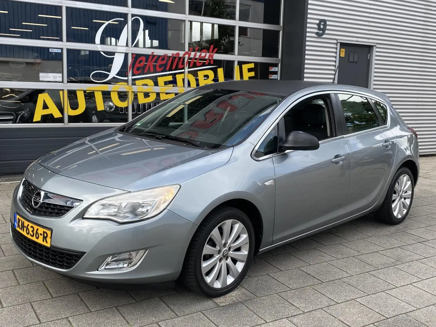 Opel Astra 1.4 Turbo Sport - Airco I Sport velgen I Comfort p Grijs - 1
