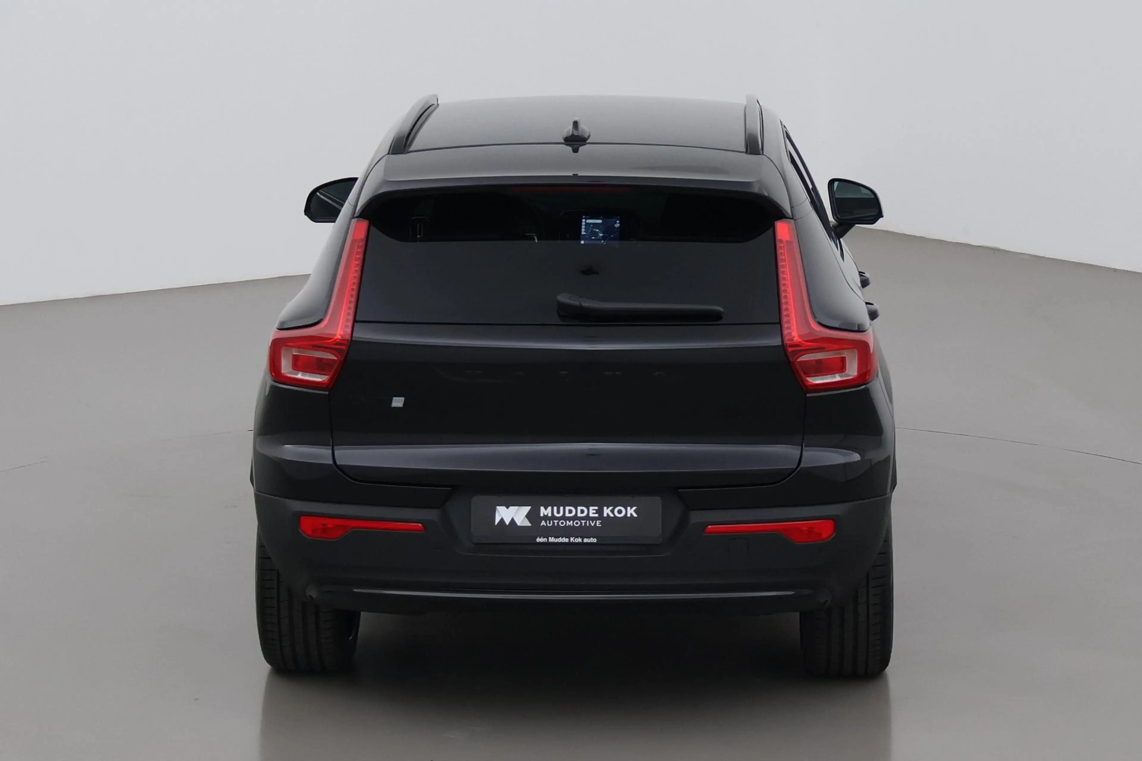 Volvo EX40 Single Motor Extended Range Plus Black Ed. 82 kWh — photo 10