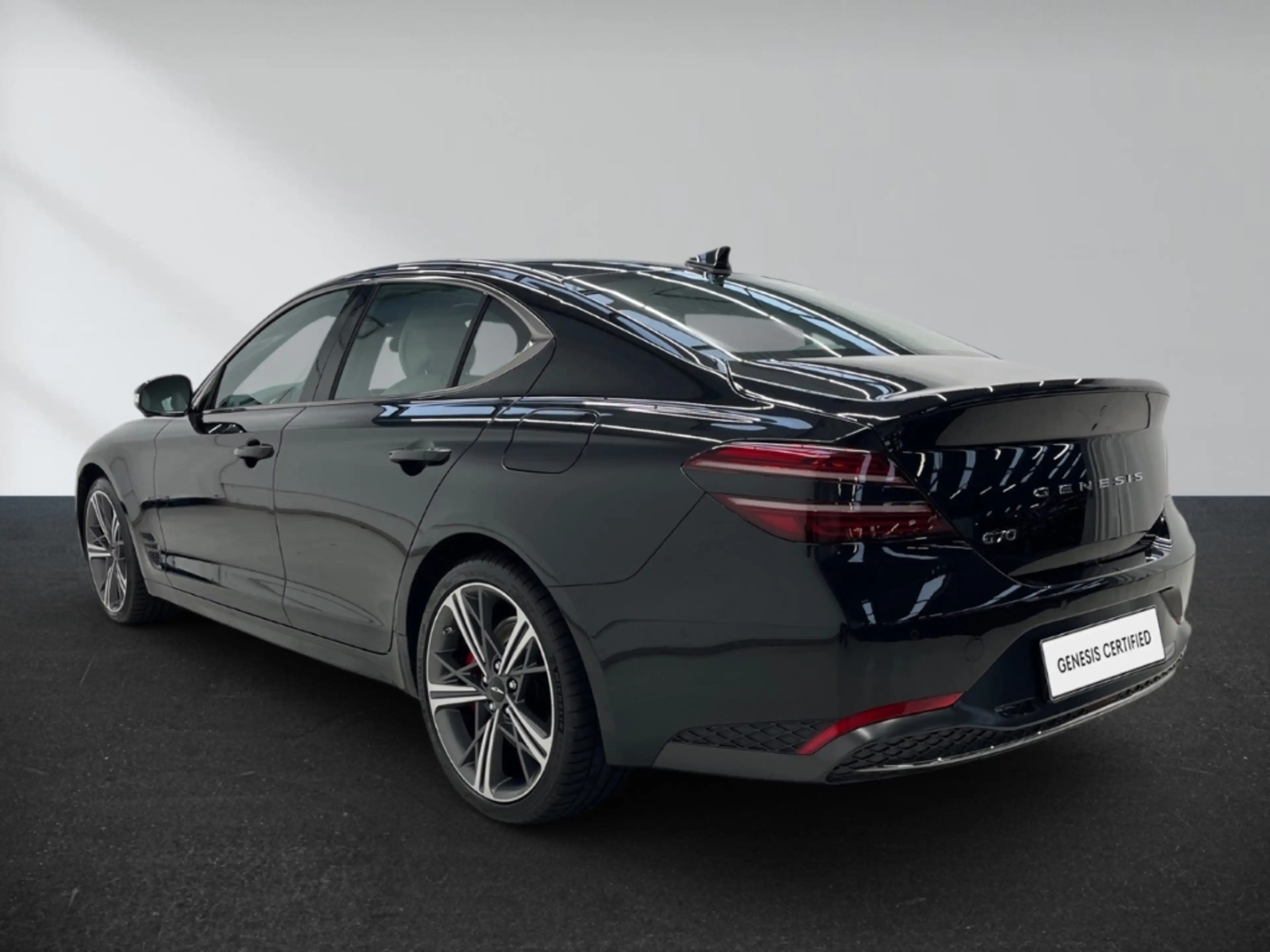 Genesis G70 Sport AD LED Sperrdiff. ACC El. Heckklappe Apple C — photo 8