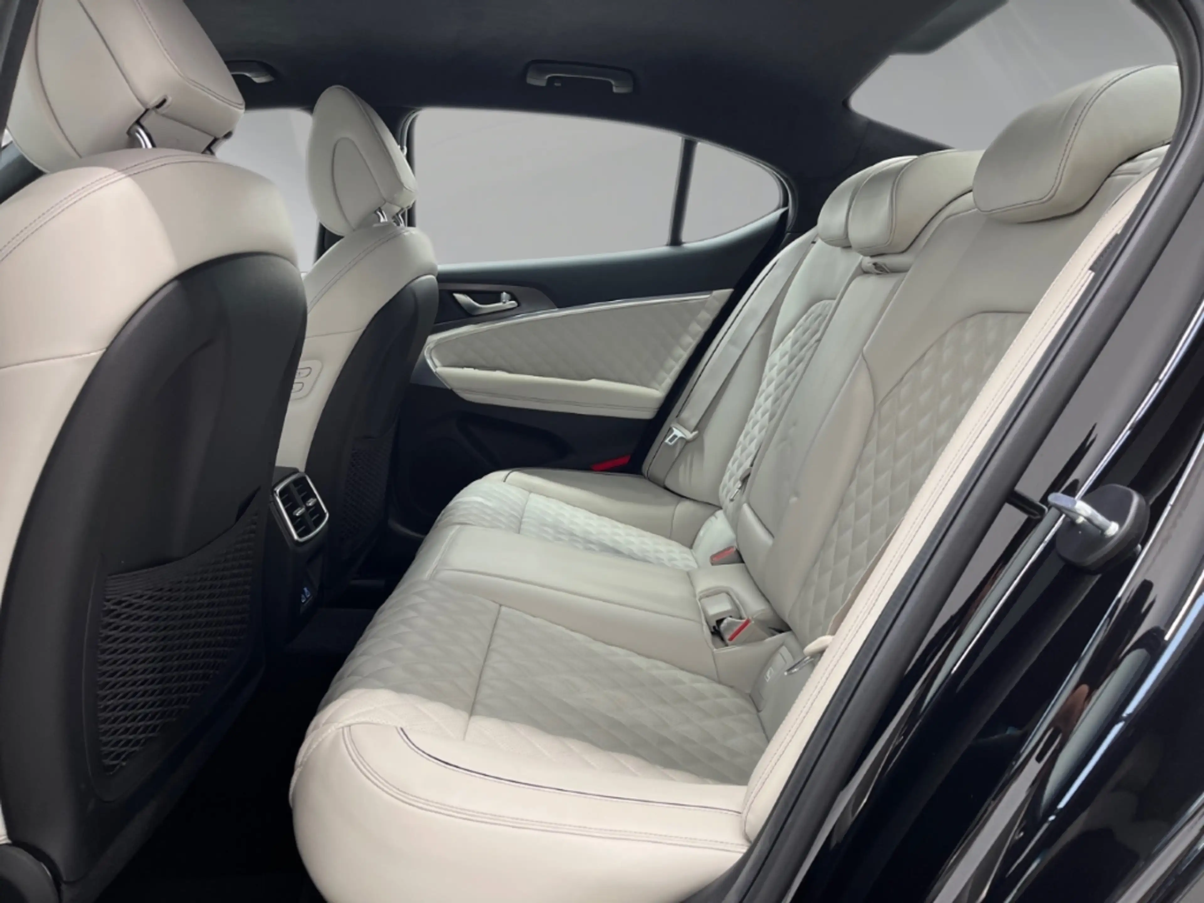 Genesis G70 Sport AD LED Sperrdiff. ACC El. Heckklappe Apple C — photo 14