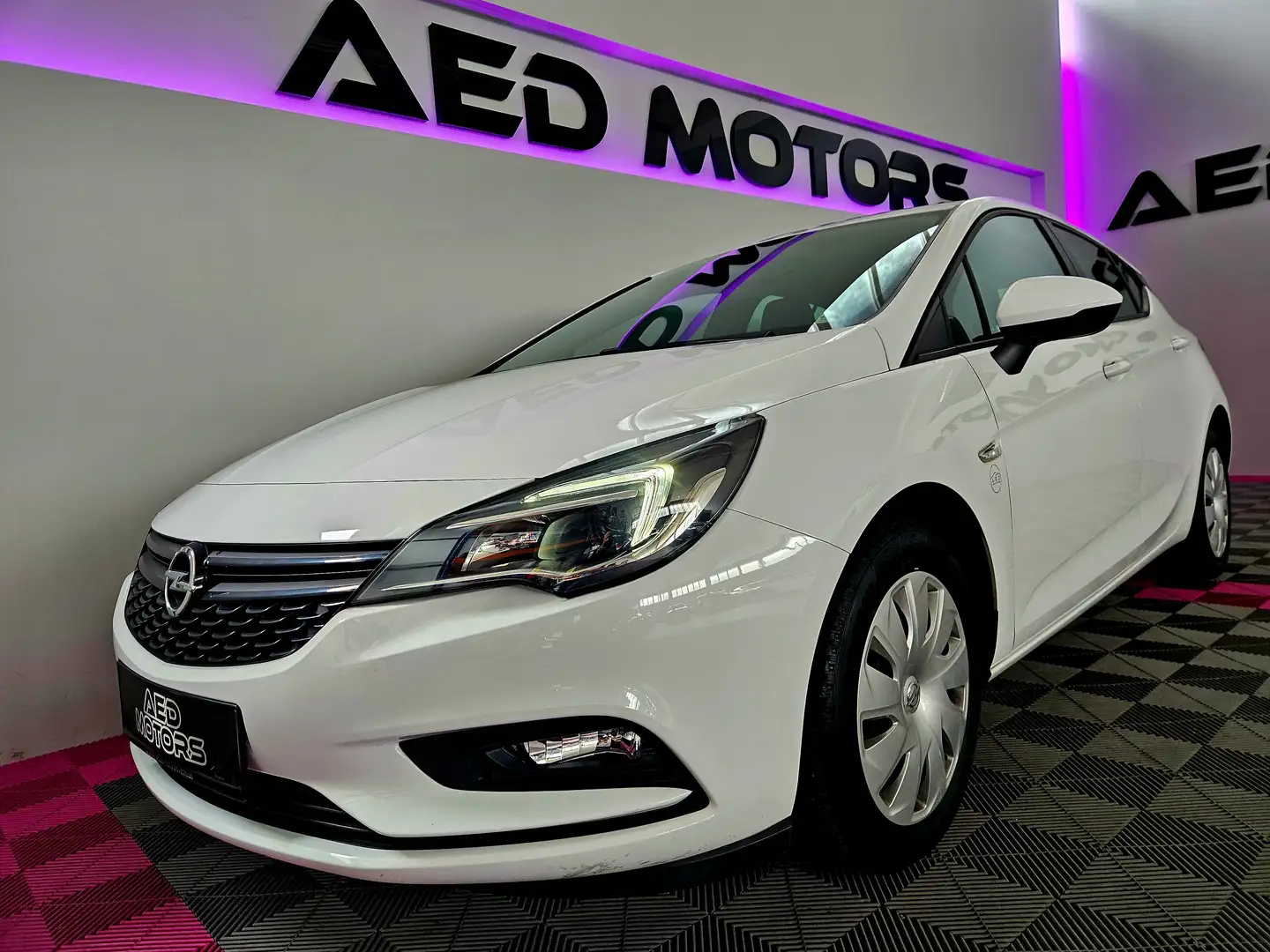 Opel Astra Selection Nur 25.000km Top Zustand Weiß - 2