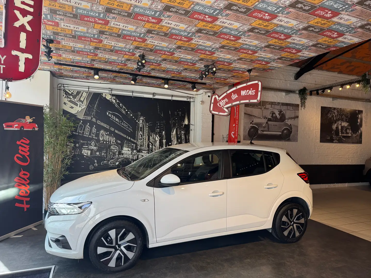 Dacia Sandero 1.0 TCe CVT * BOITE AUTO * CARPLAY * AC * GARANTIE Blanc - 1