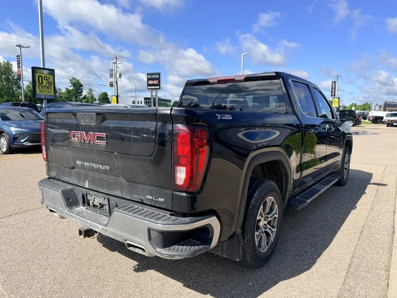 GMC Sierra 1500 снимка GMC Sierra 1500