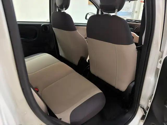 Fiat Panda view 24