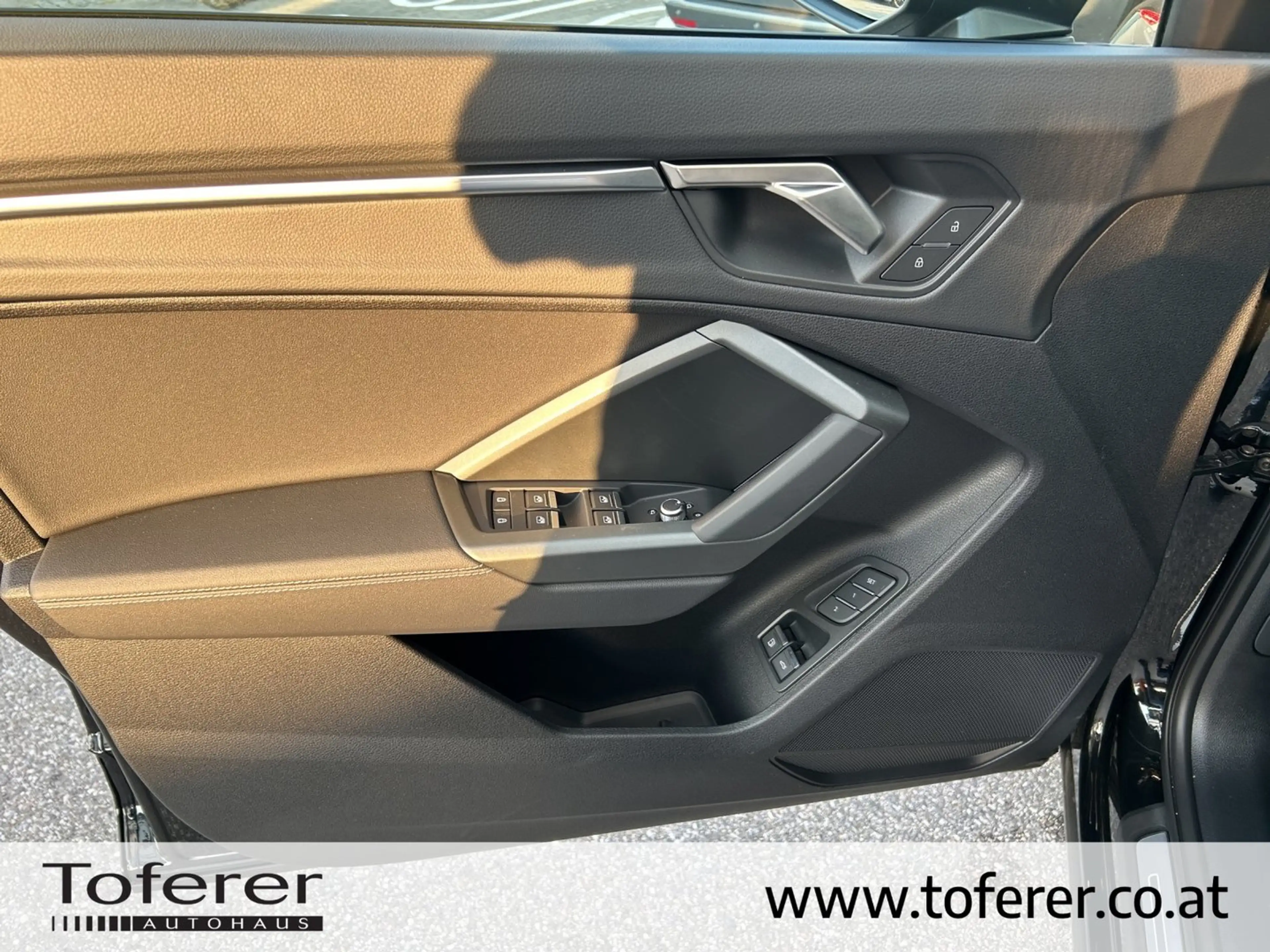 Audi Q3 e-tron 45 TFSI e S line exterieur — photo 13
