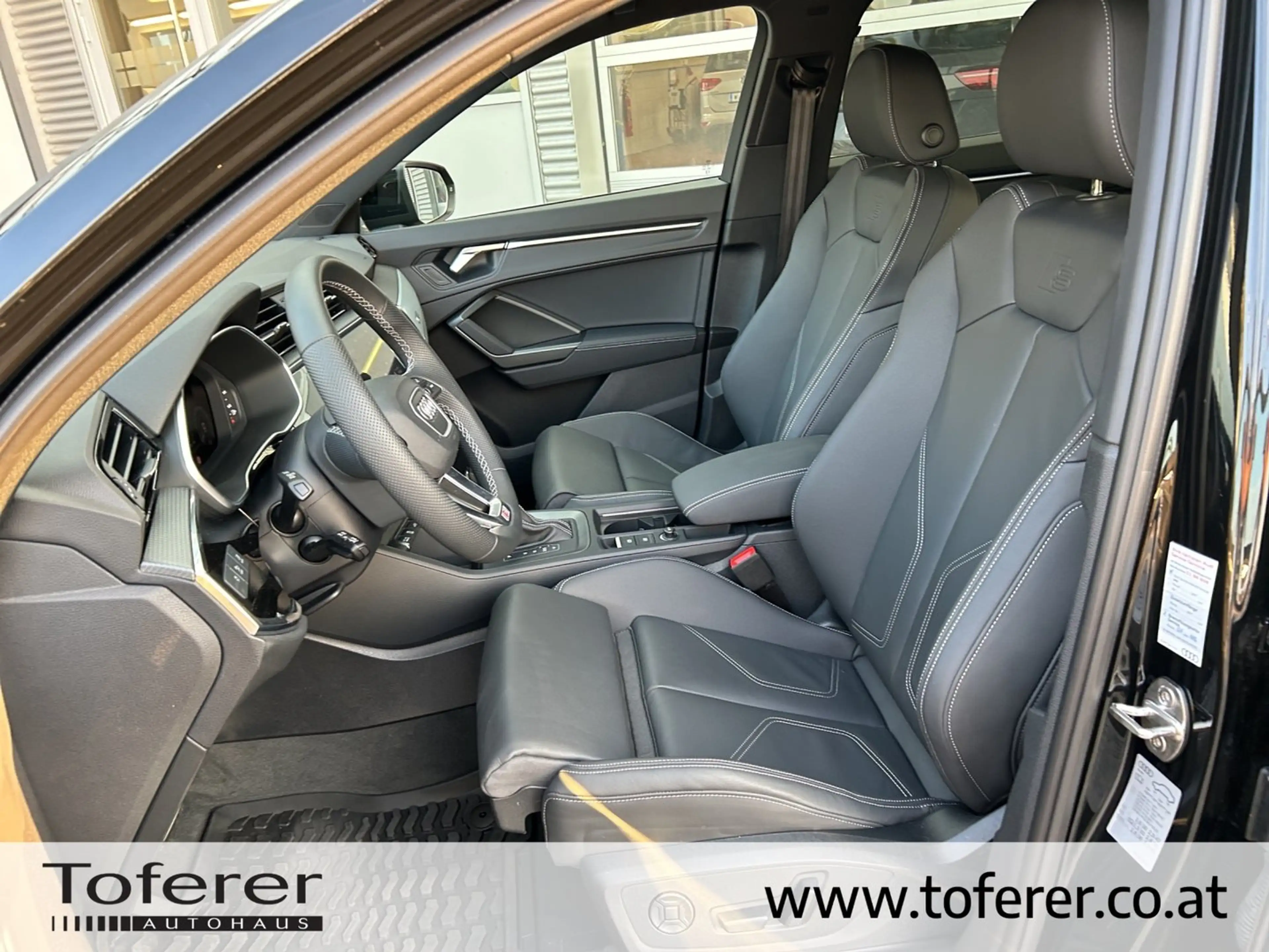 Audi Q3 e-tron 45 TFSI e S line exterieur — photo 14