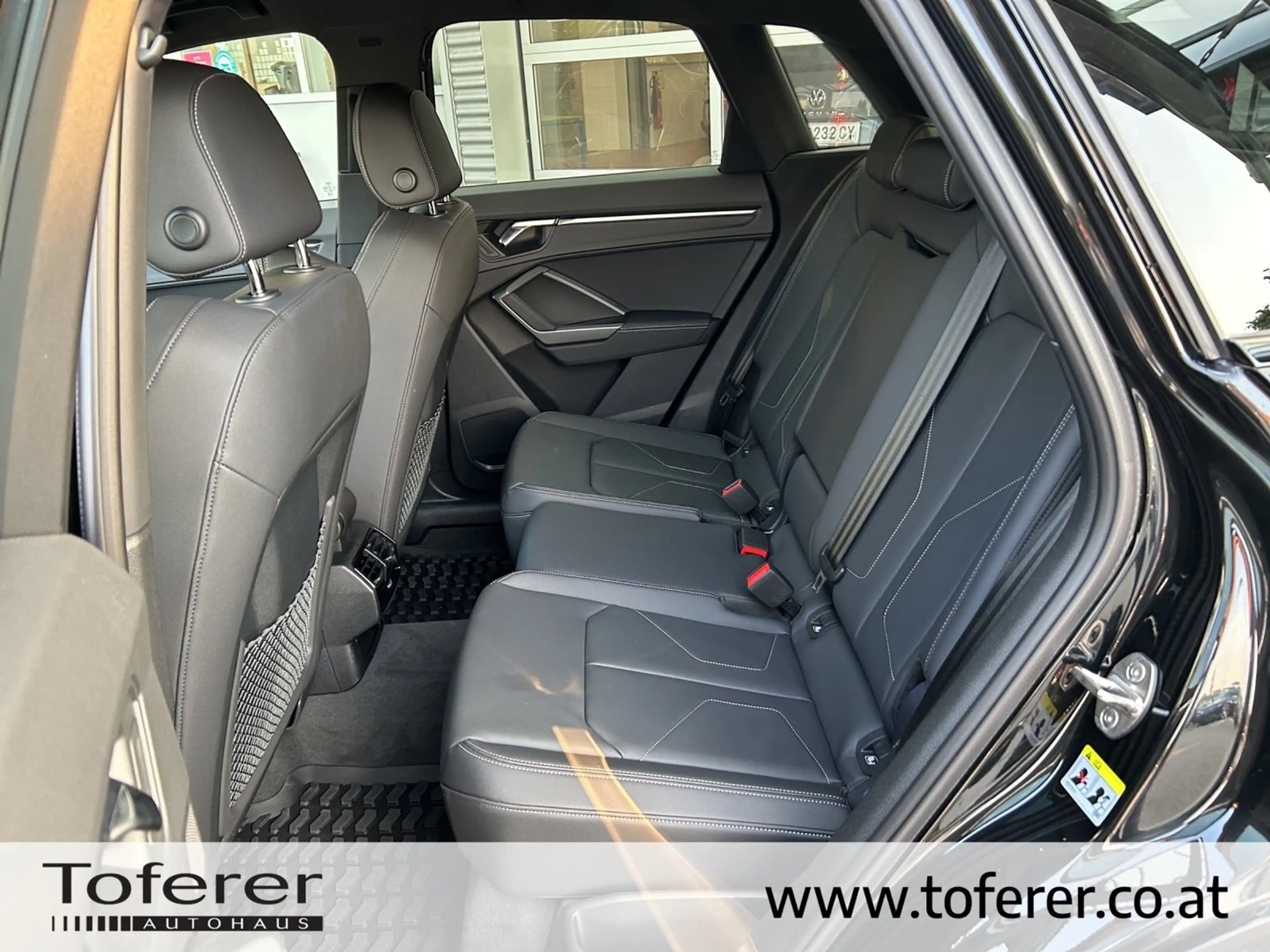 Audi Q3 e-tron 45 TFSI e S line exterieur — photo 12