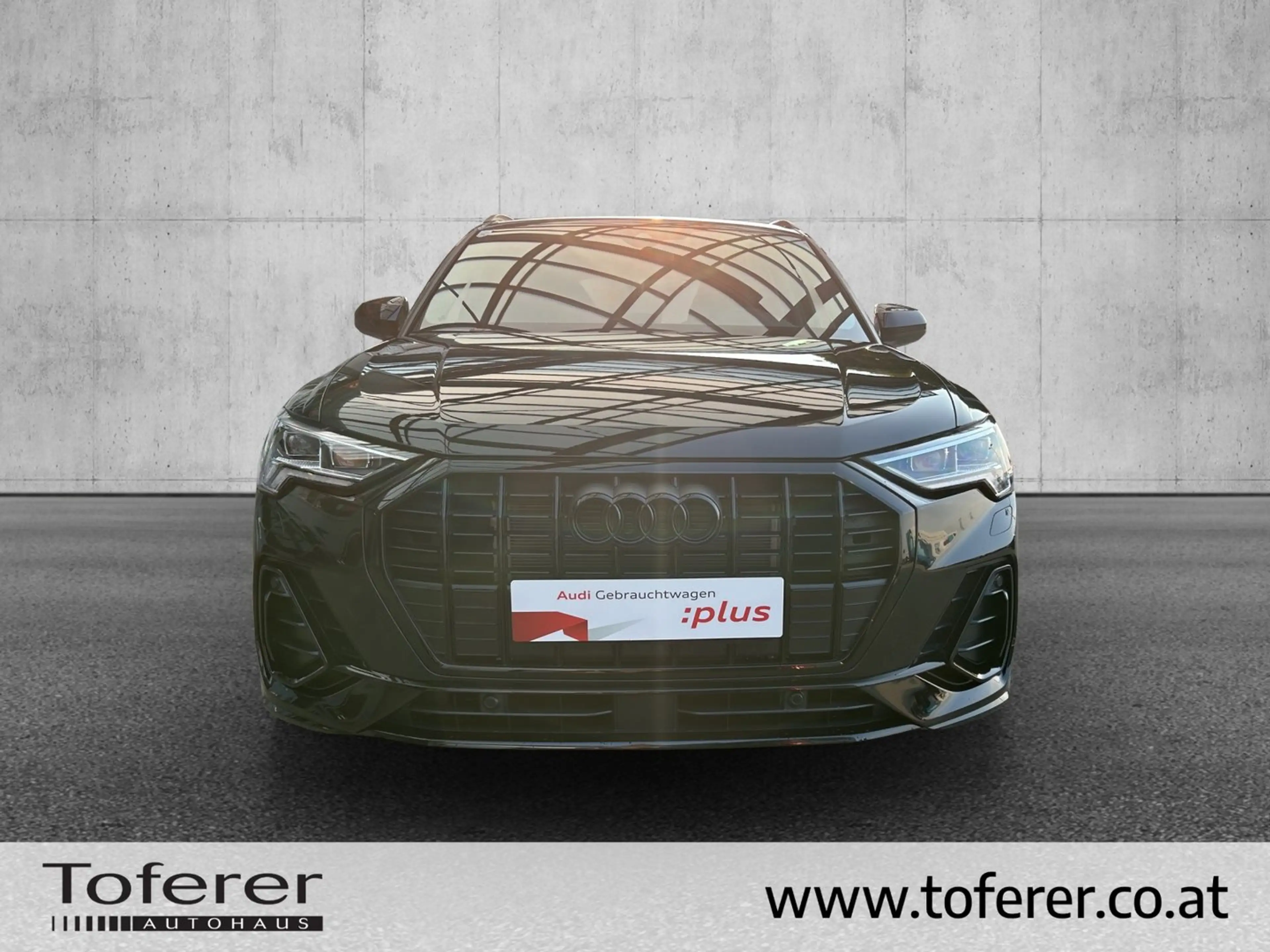 Audi Q3 e-tron 45 TFSI e S line exterieur — photo 2