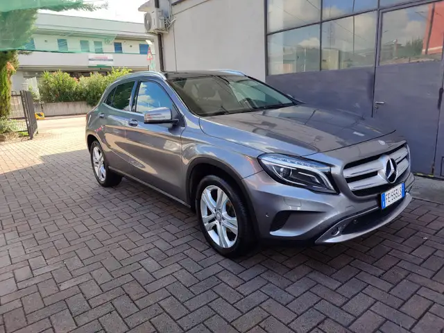 Mercedes-Benz GLA 200 GLA-X156 2014 d (cdi) Premium auto