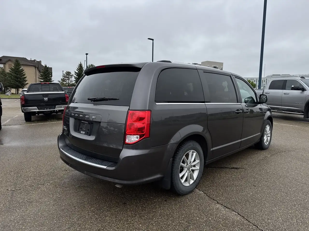 Dodge Grand Caravan снимка Dodge Grand Caravan