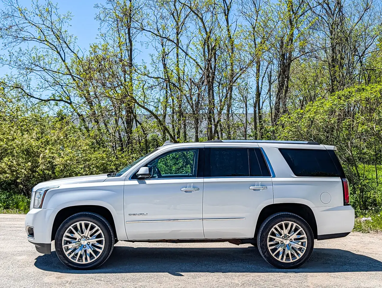 GMC Yukon снимка GMC Yukon