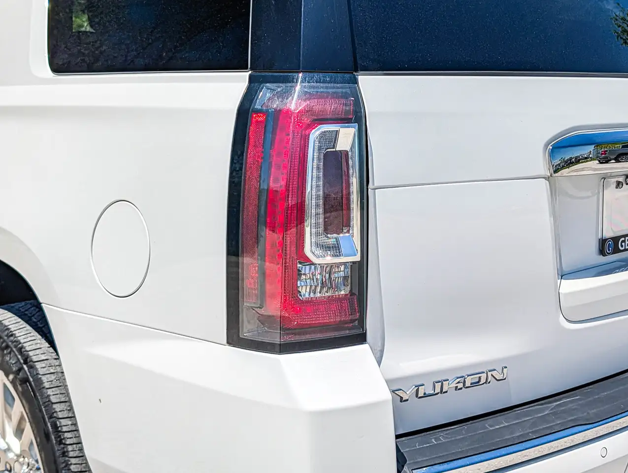 GMC Yukon снимка GMC Yukon