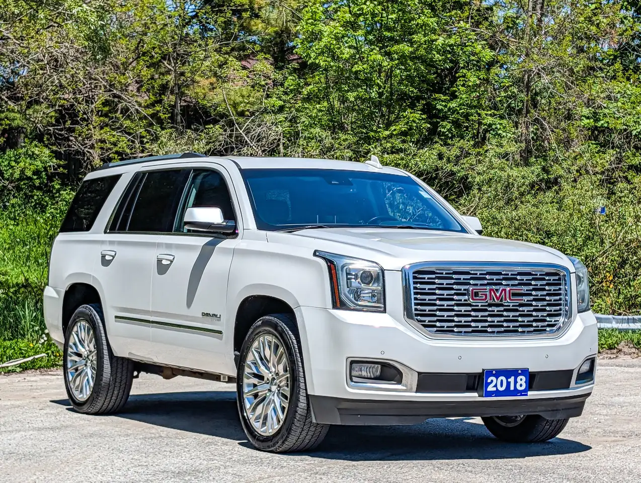GMC Yukon снимка GMC Yukon